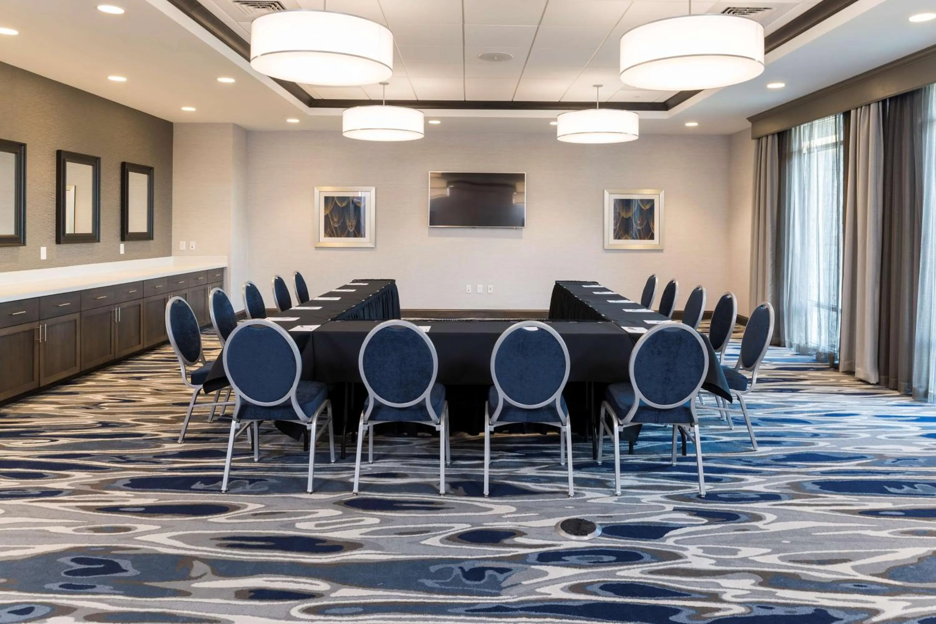 Meeting/conference room in Hampton Inn & Suites Indianapolis-Keystone, IN
