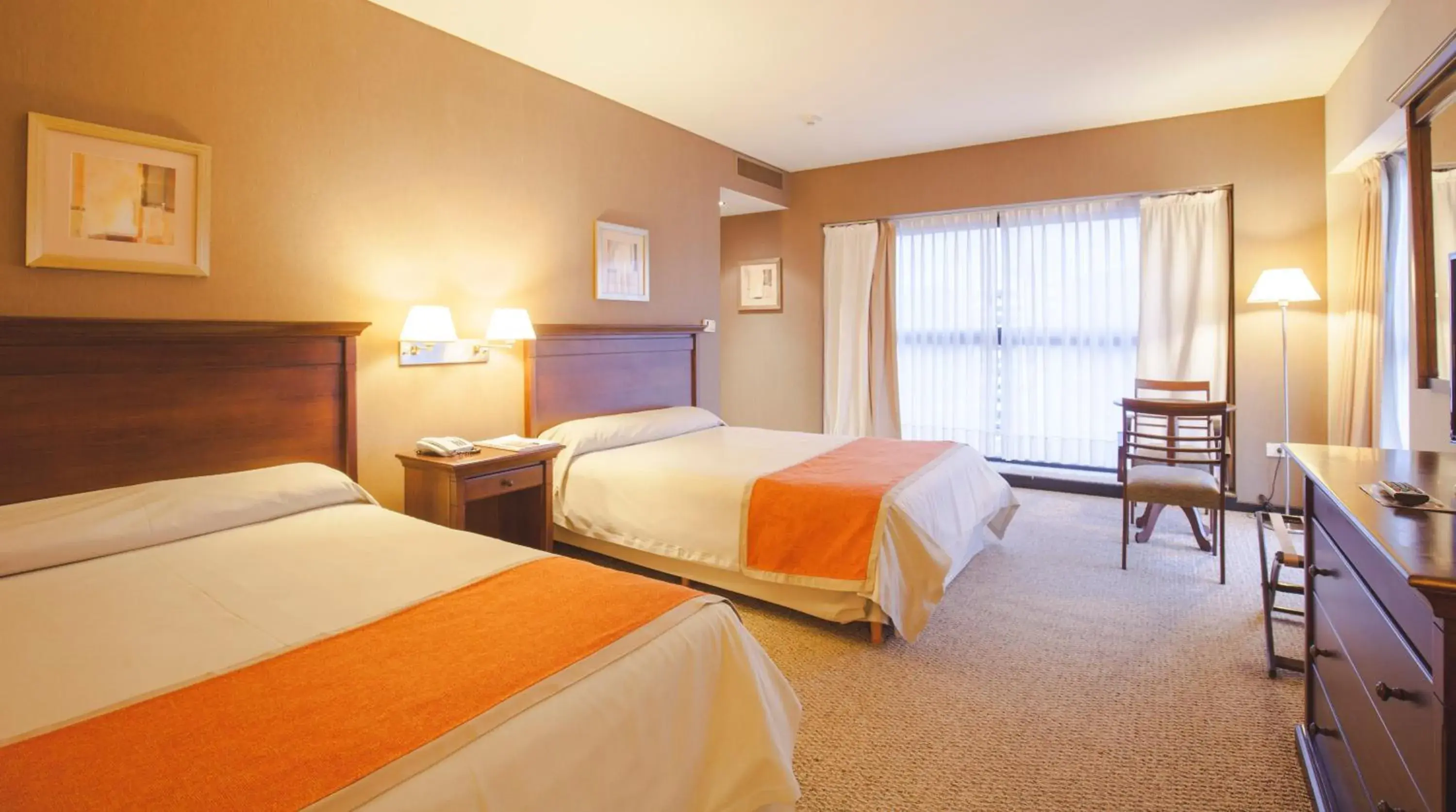 Deluxe Twin Room in Howard Johnson Plaza Jujuy Deluxe Twin Room in Howard Johnson Plaza Jujuy