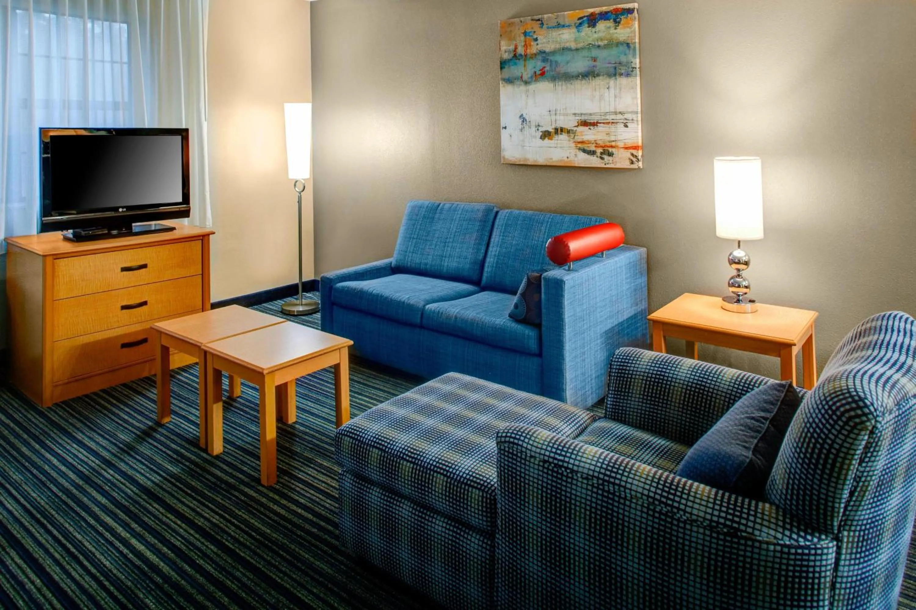 Living room in TownePlace Suites Atlanta Buckhead
