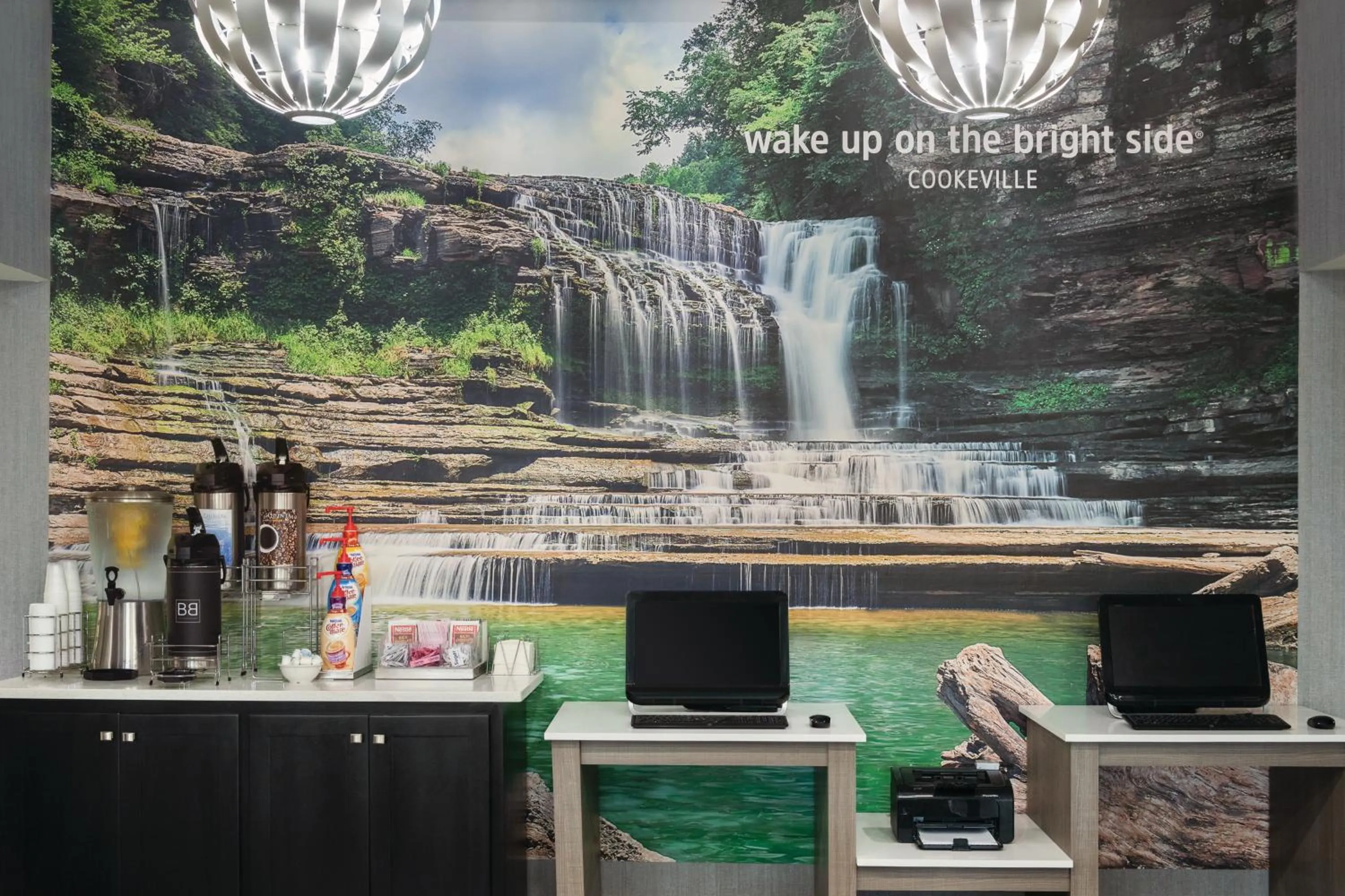 Food and drinks in La Quinta by Wyndham Cookeville