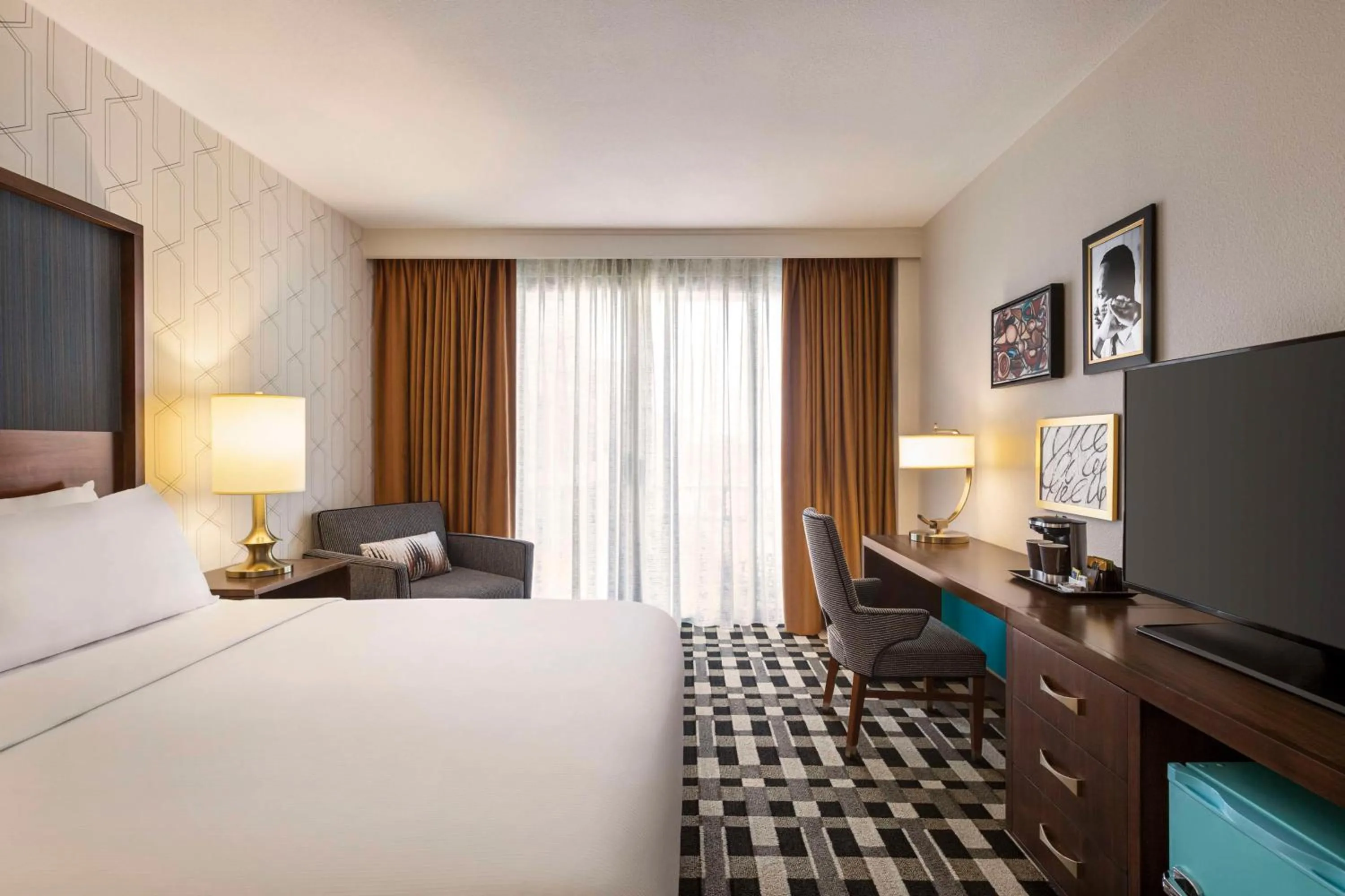 Bed in The American Hotel Atlanta Downtown-a Doubletree by Hilton