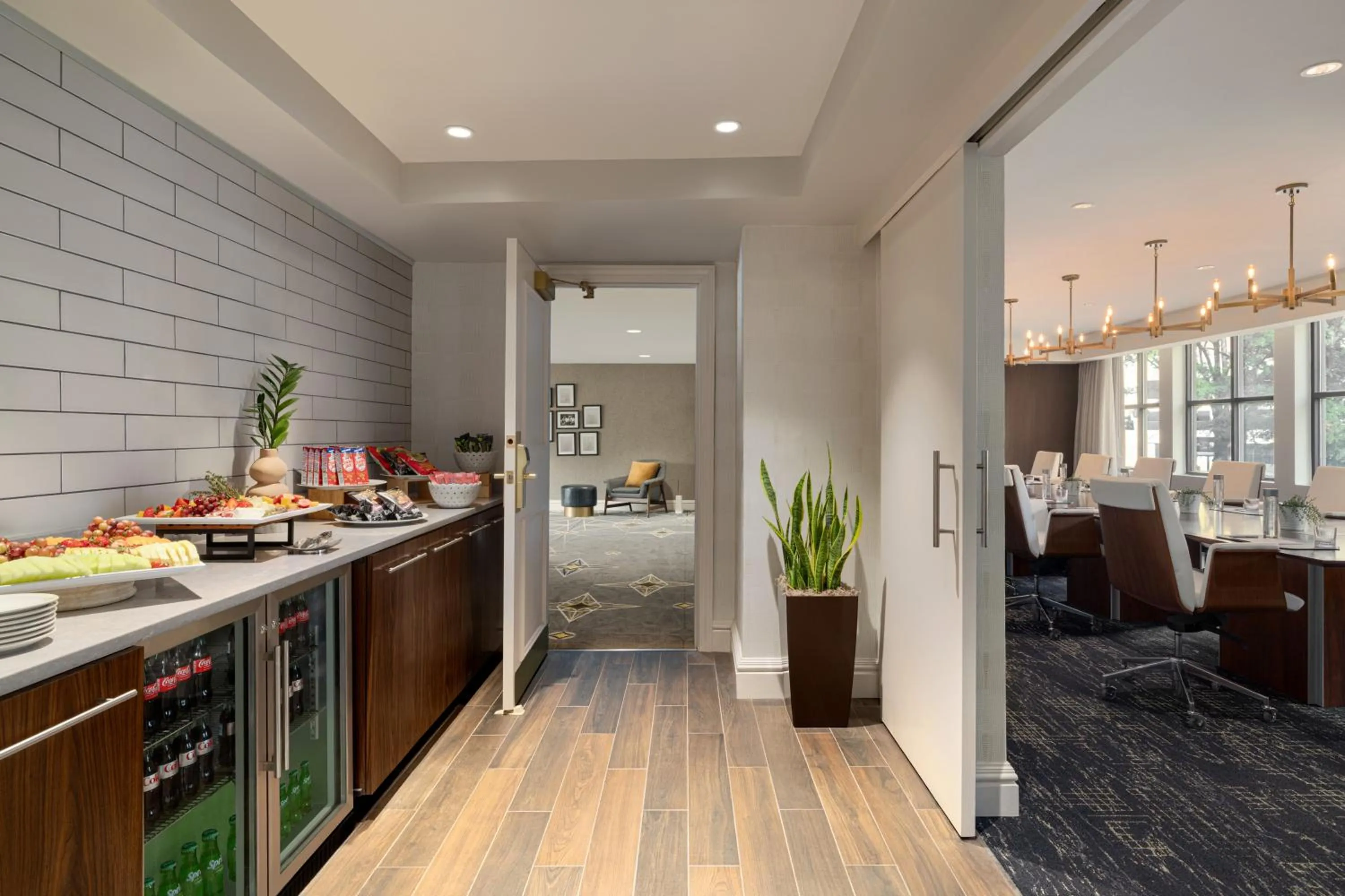 Meeting/conference room in The American Hotel Atlanta Downtown-a Doubletree by Hilton