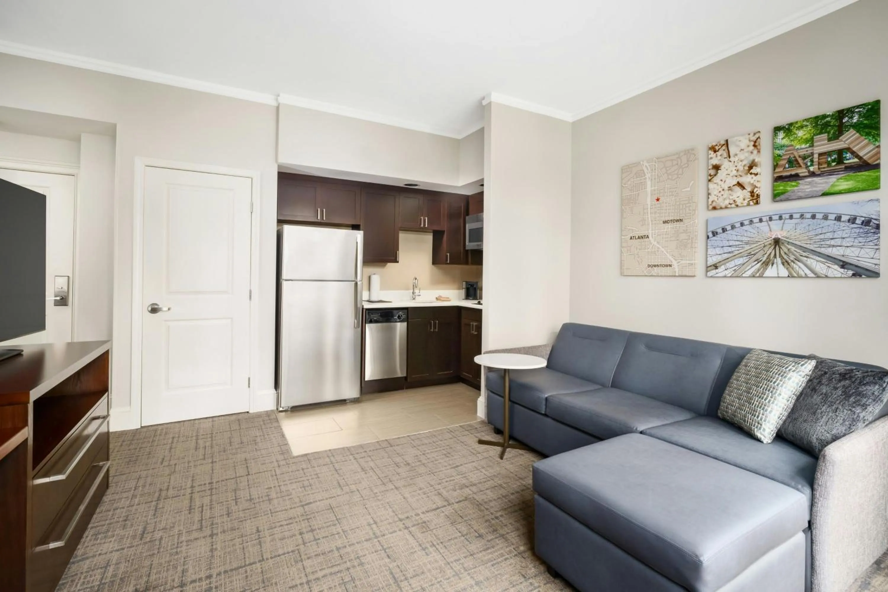 Kitchen or kitchenette in Residence Inn by Marriott Atlanta Midtown/Georgia Tech