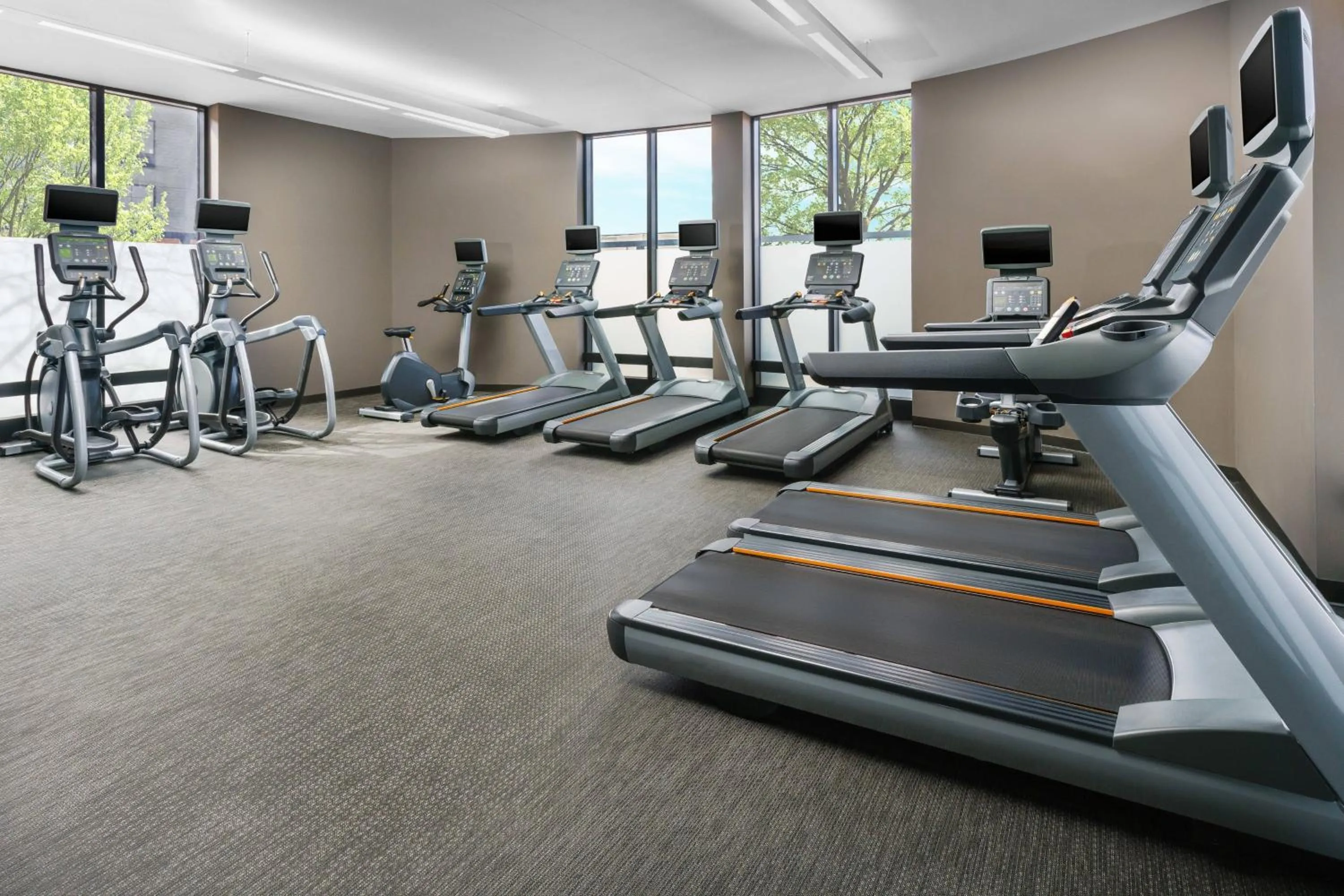 Fitness centre/facilities in Courtyard Boston-South Boston