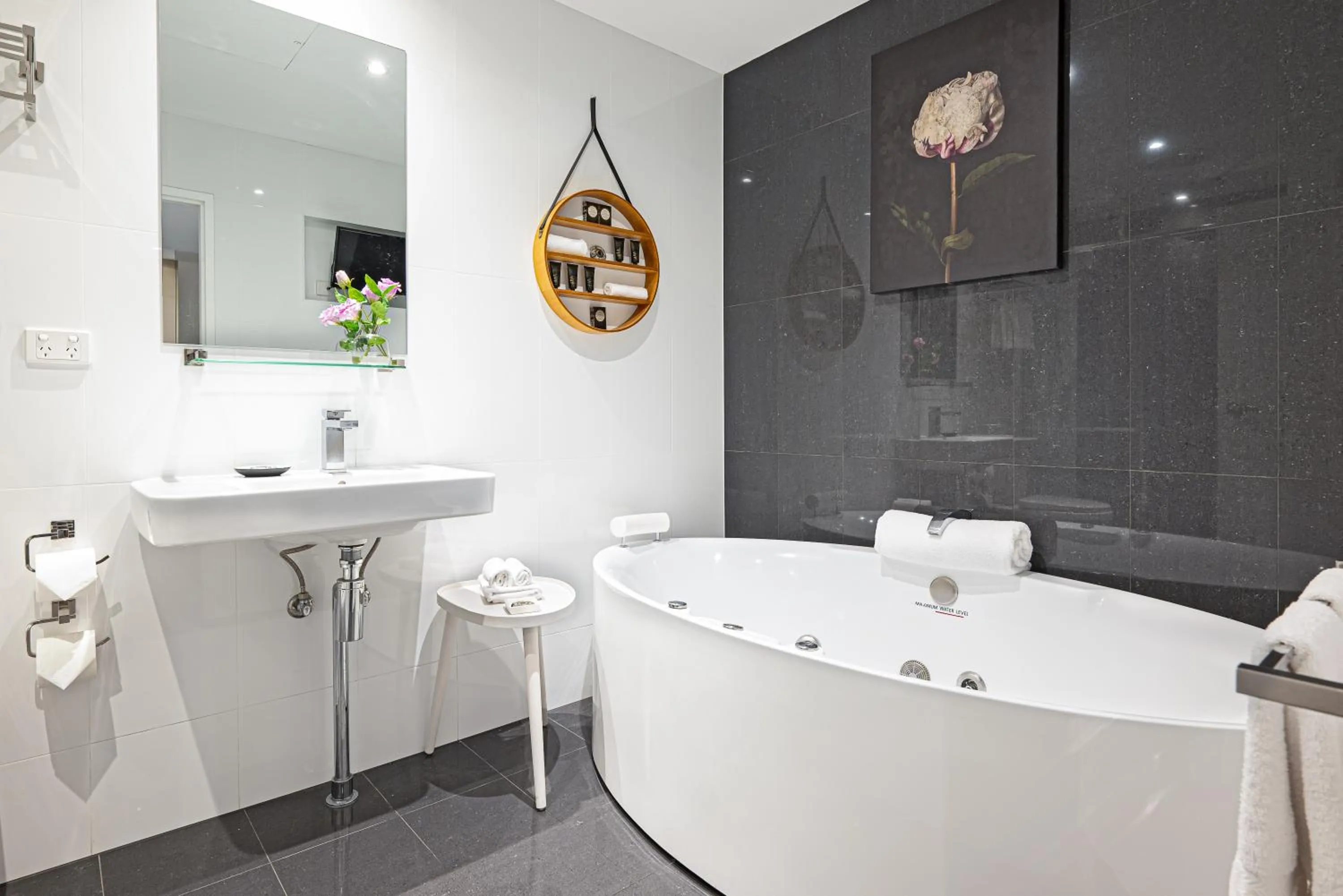 Bathroom in North Adelaide Boutique Stays Accommodation