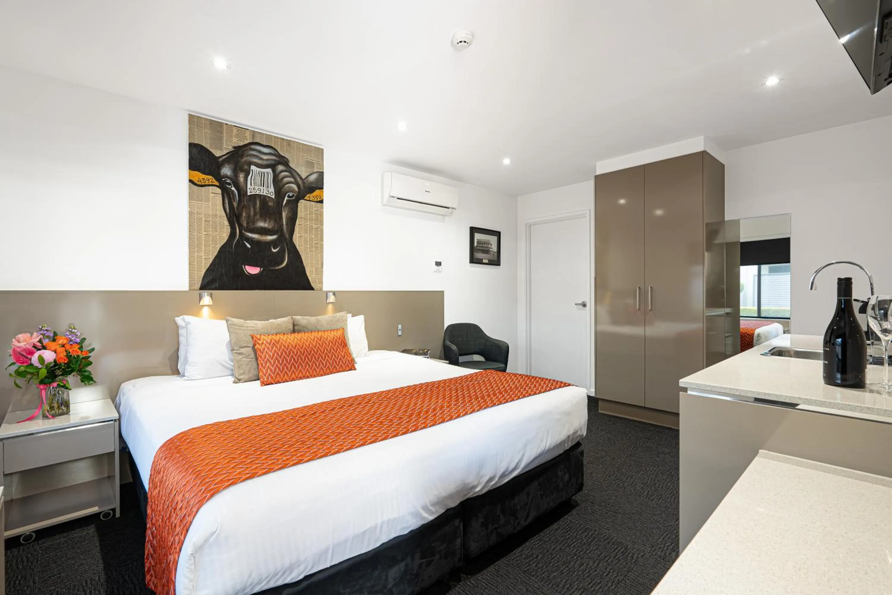 Bed in North Adelaide Boutique Stays Accommodation