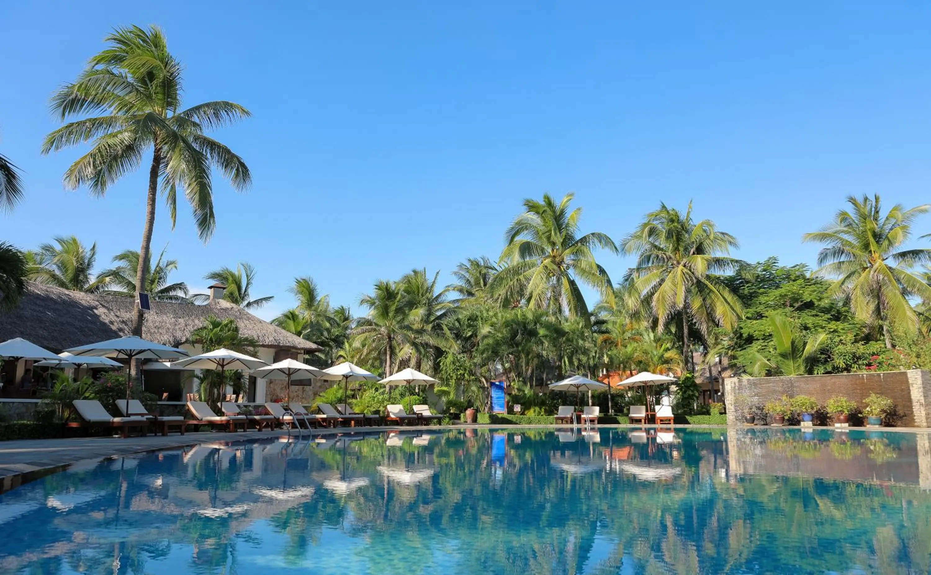 Swimming pool in Blue Ocean Resort
