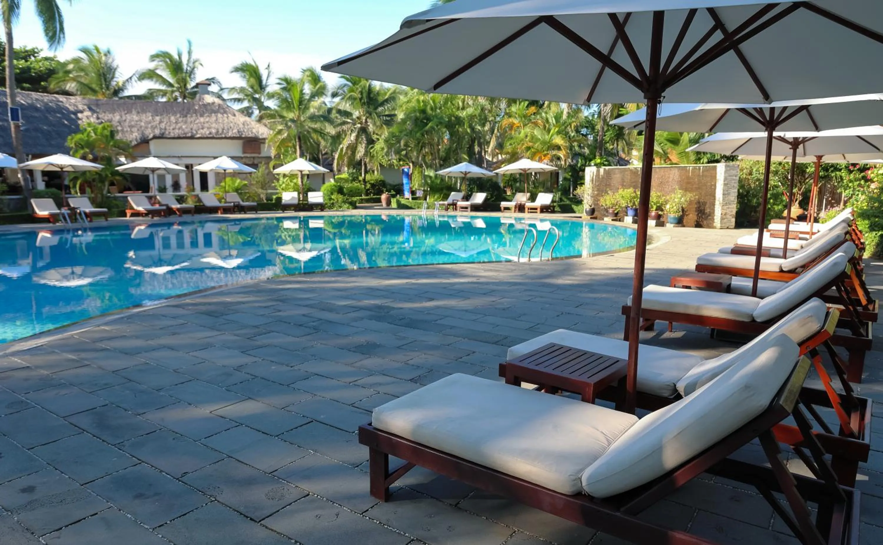 Swimming pool in Blue Ocean Resort