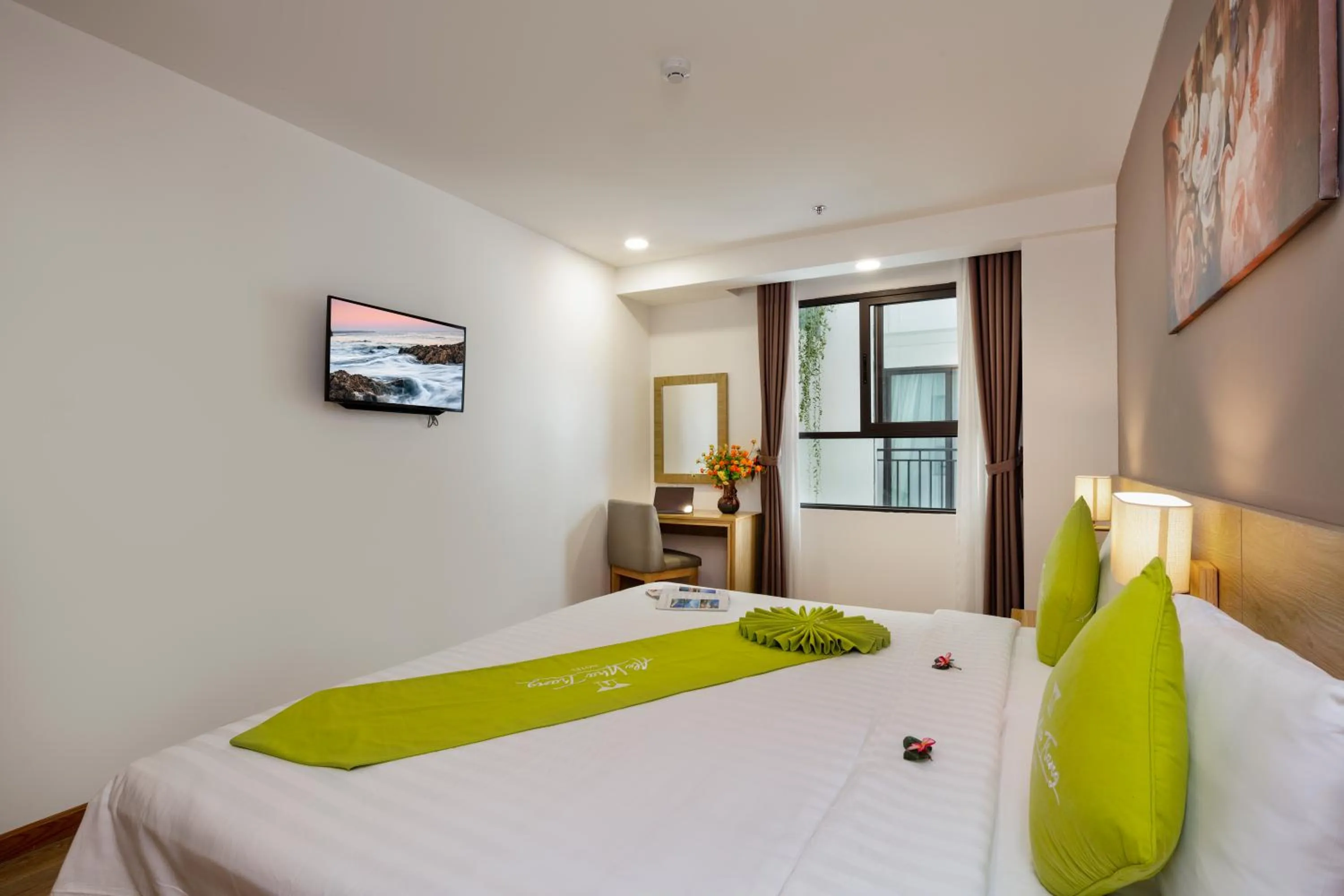 View (from property/room), Bed in Ale Nha Trang Hotel