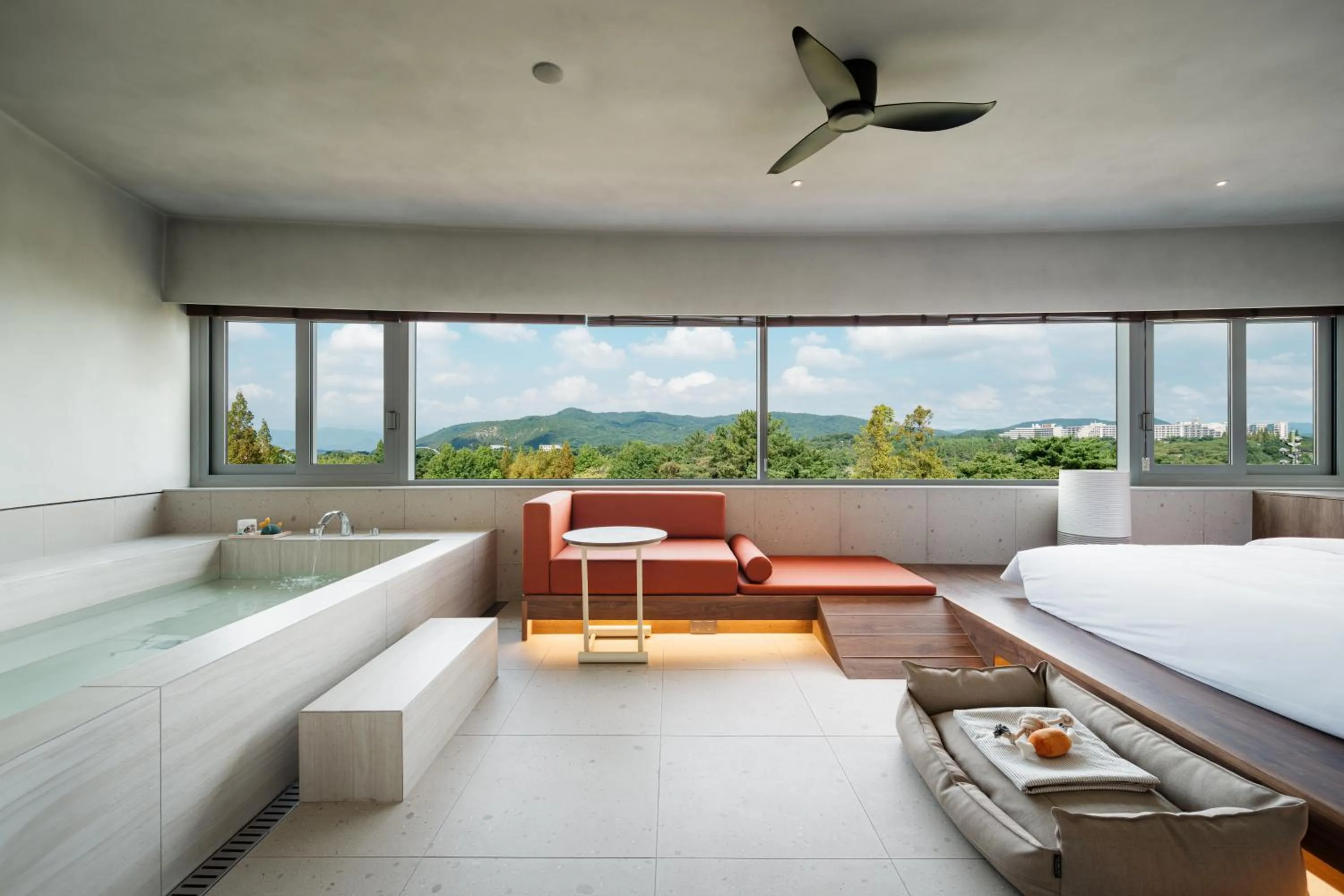 Decorative detail, Bed in Kinock