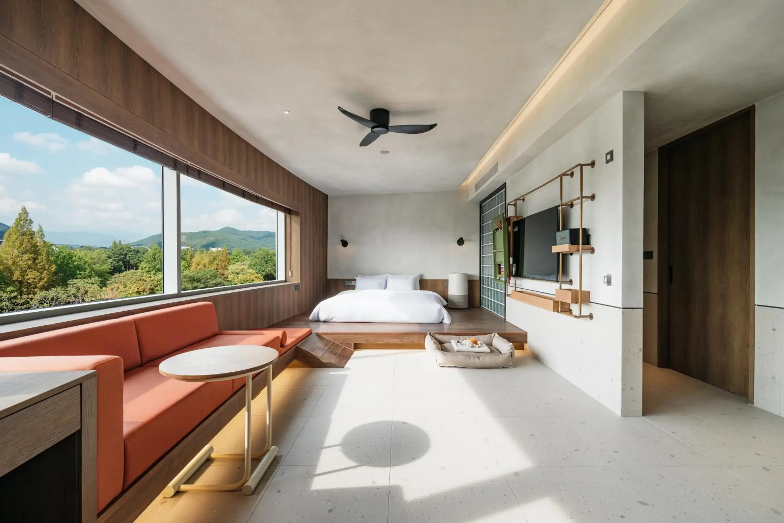 KINOCK PKG - KINOCK PREMIER (Good morning service for 2 + Pet Park 1 day Pass) in Kinock KINOCK PKG - KINOCK PREMIER (Good morning service for 2 + Pet Park 1 day Pass) in Kinock