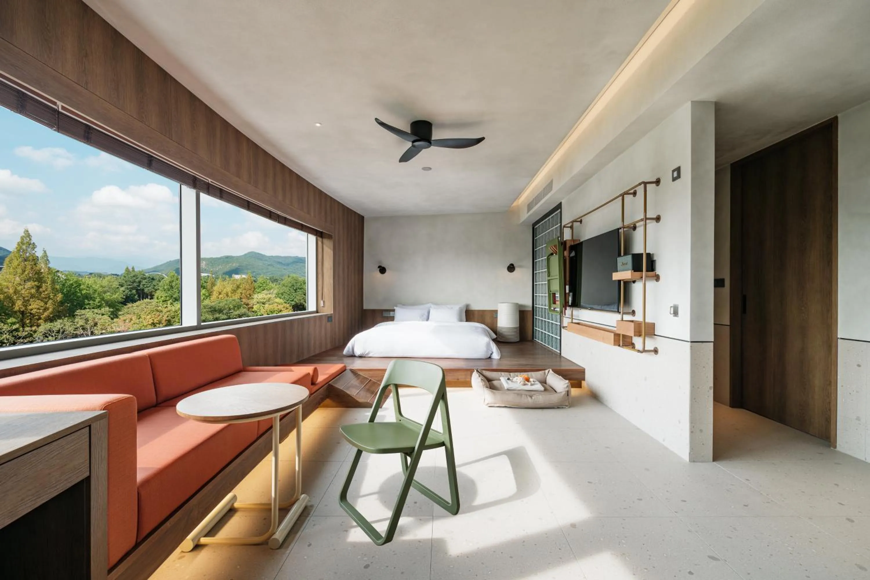 Decorative detail, Bed in Kinock