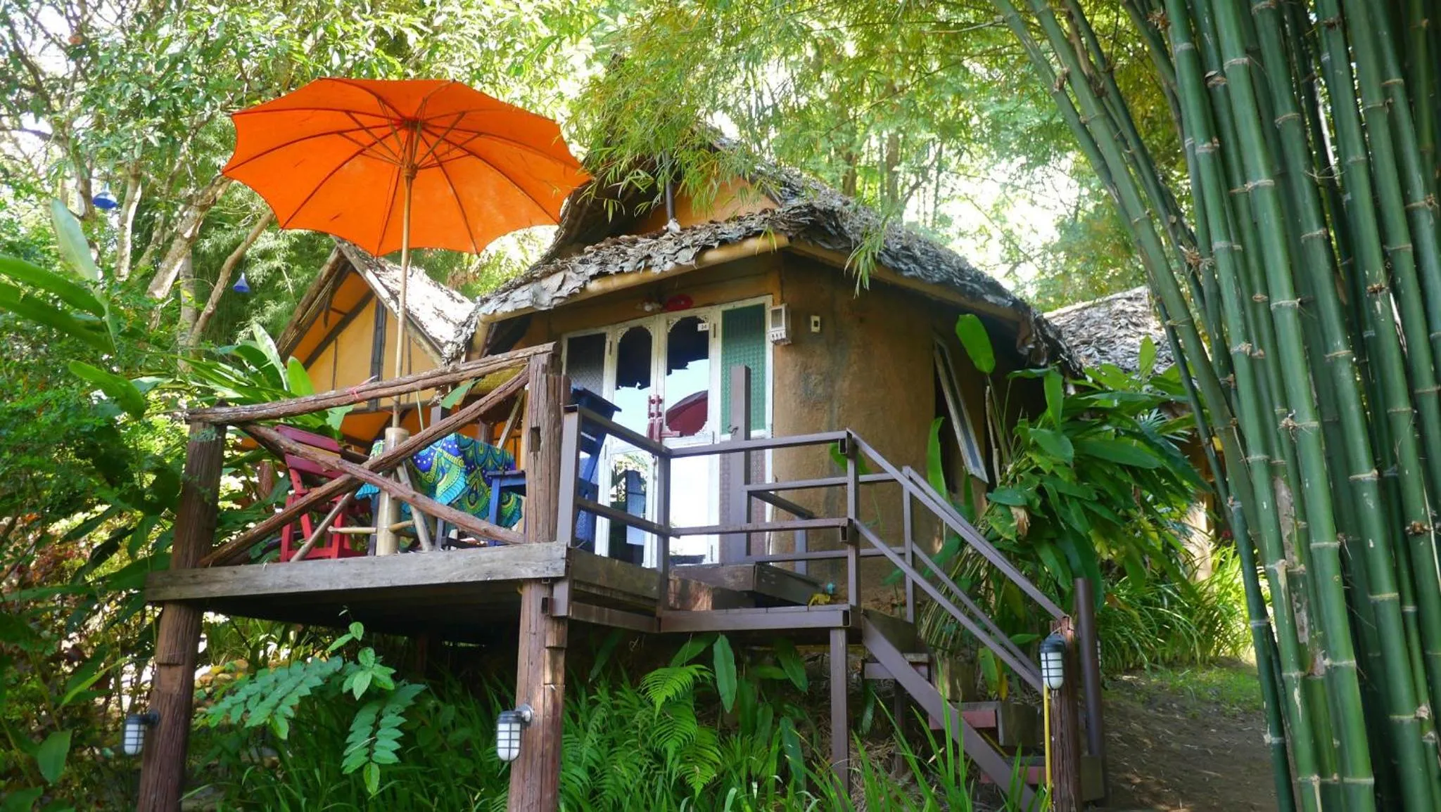 Photo of the whole room in Pho Rak Nah Pai