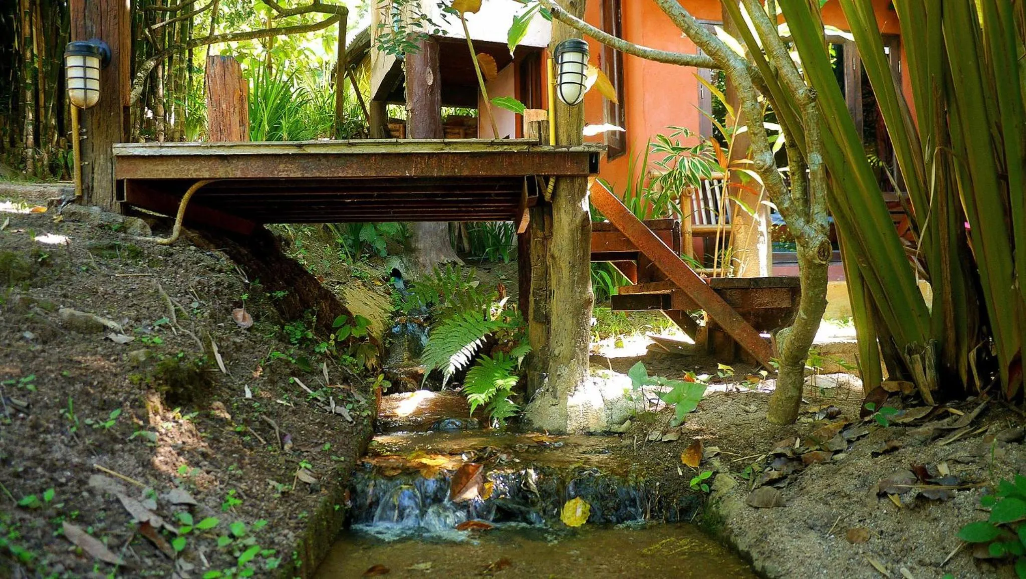 Decorative detail in Pho Rak Nah Pai