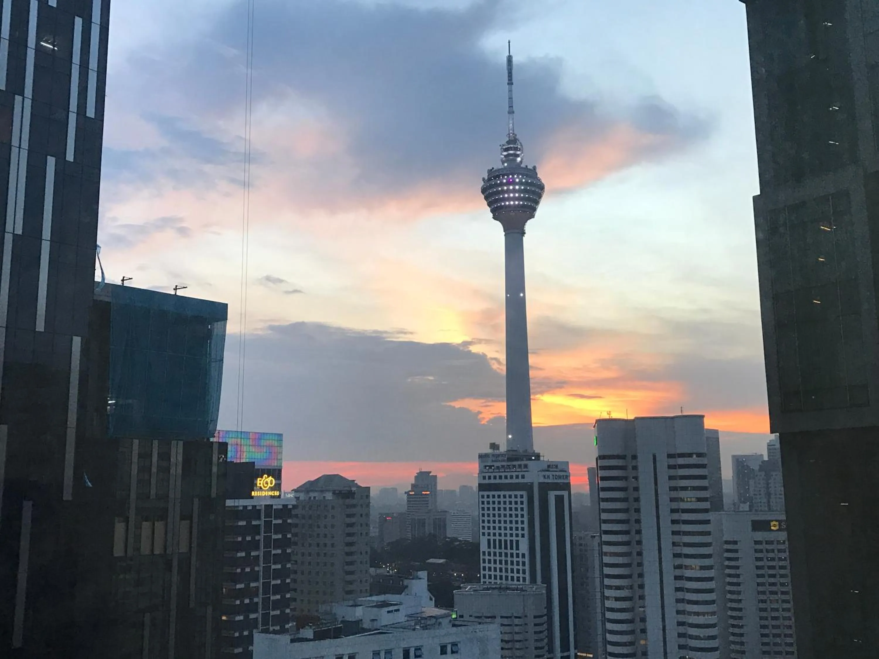 Soho Suites Klcc By Pnut