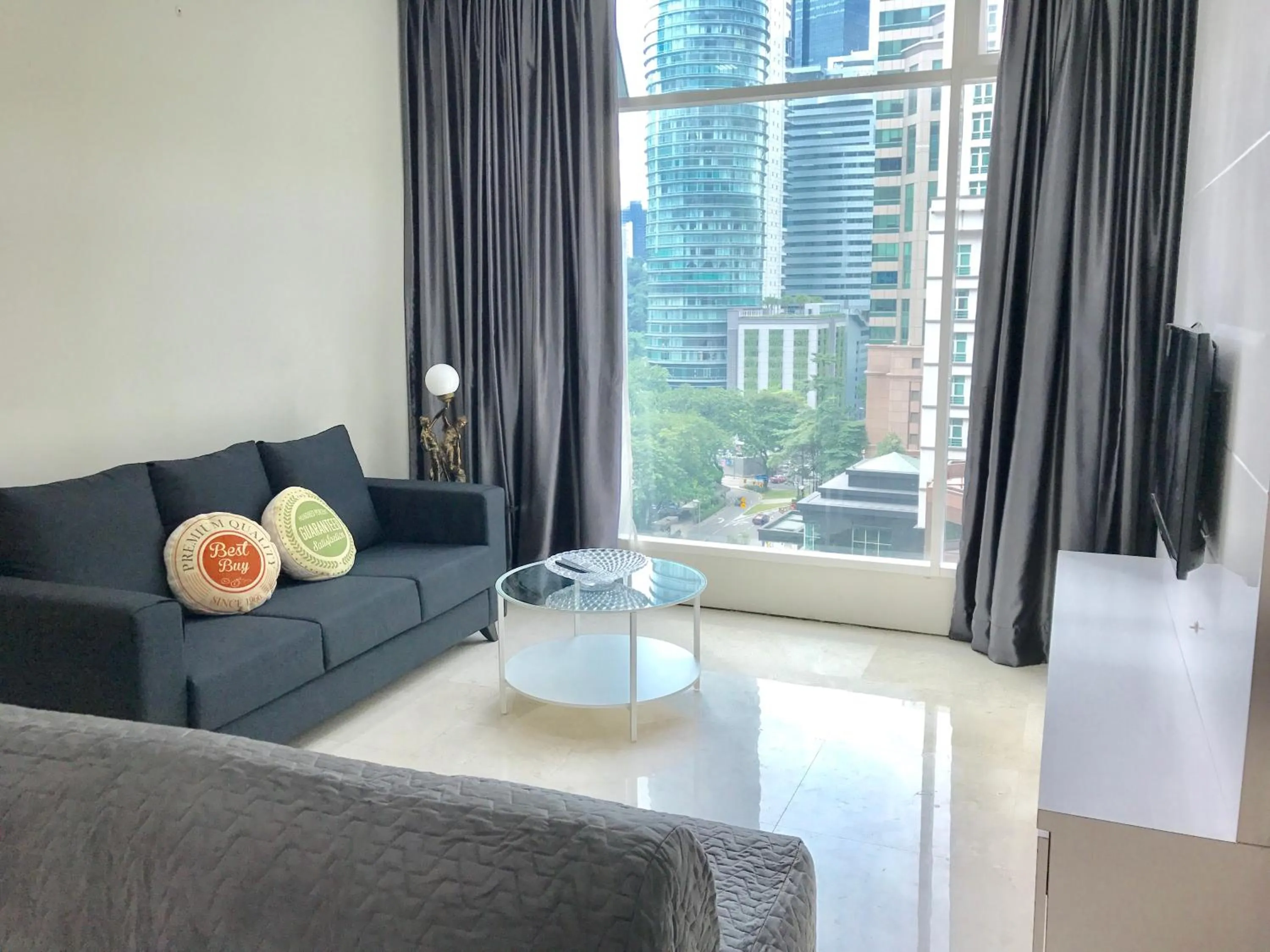 Soho Suites Klcc By Pnut