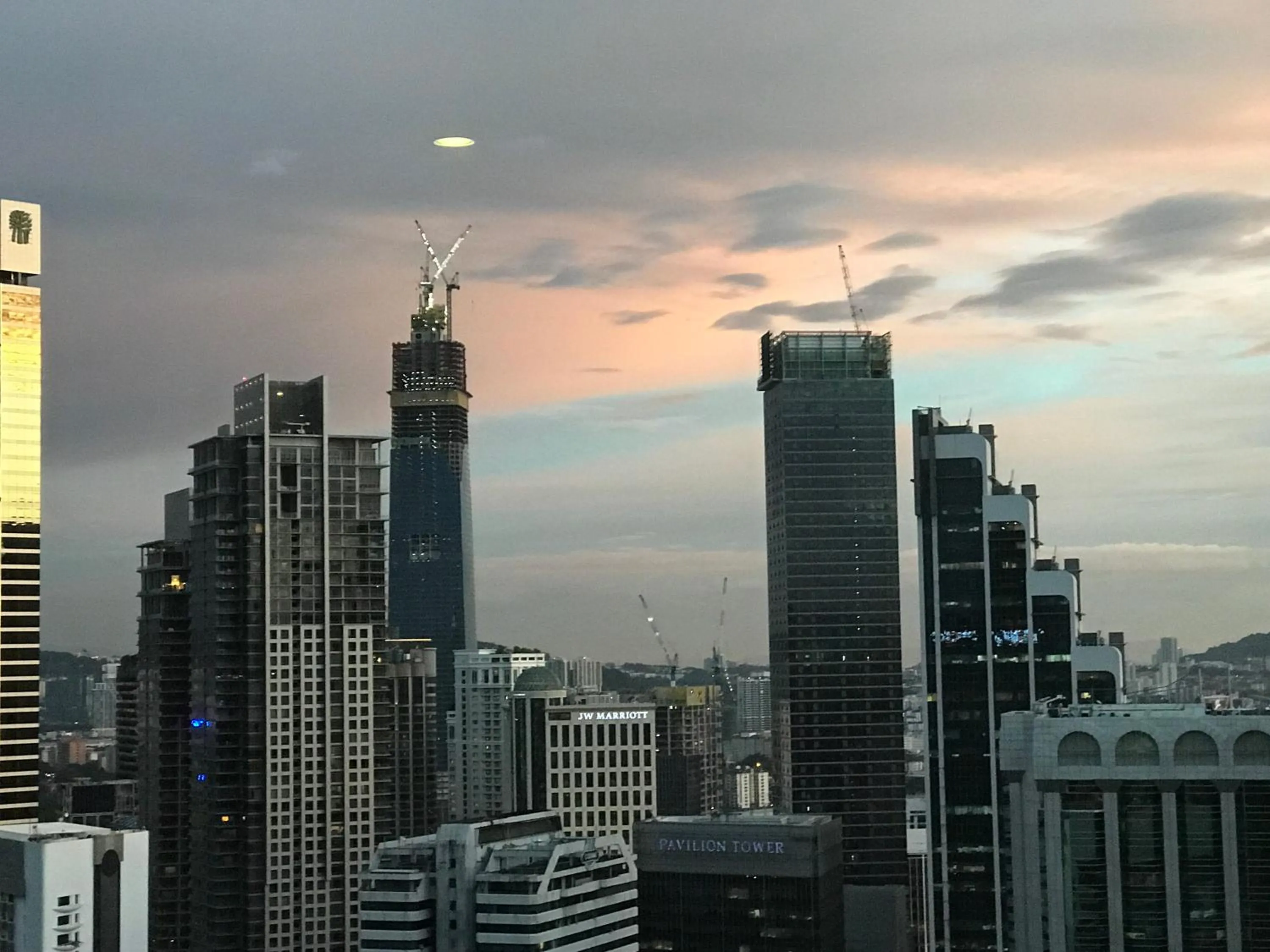 Soho Suites Klcc By Pnut