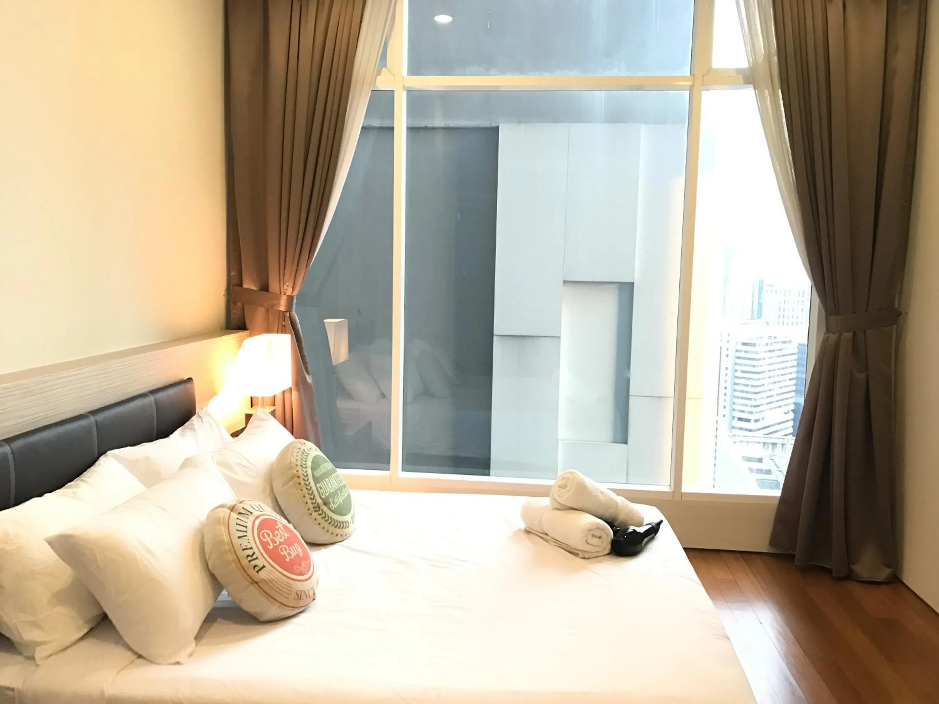 Bed in Soho Suites Klcc By Pnut