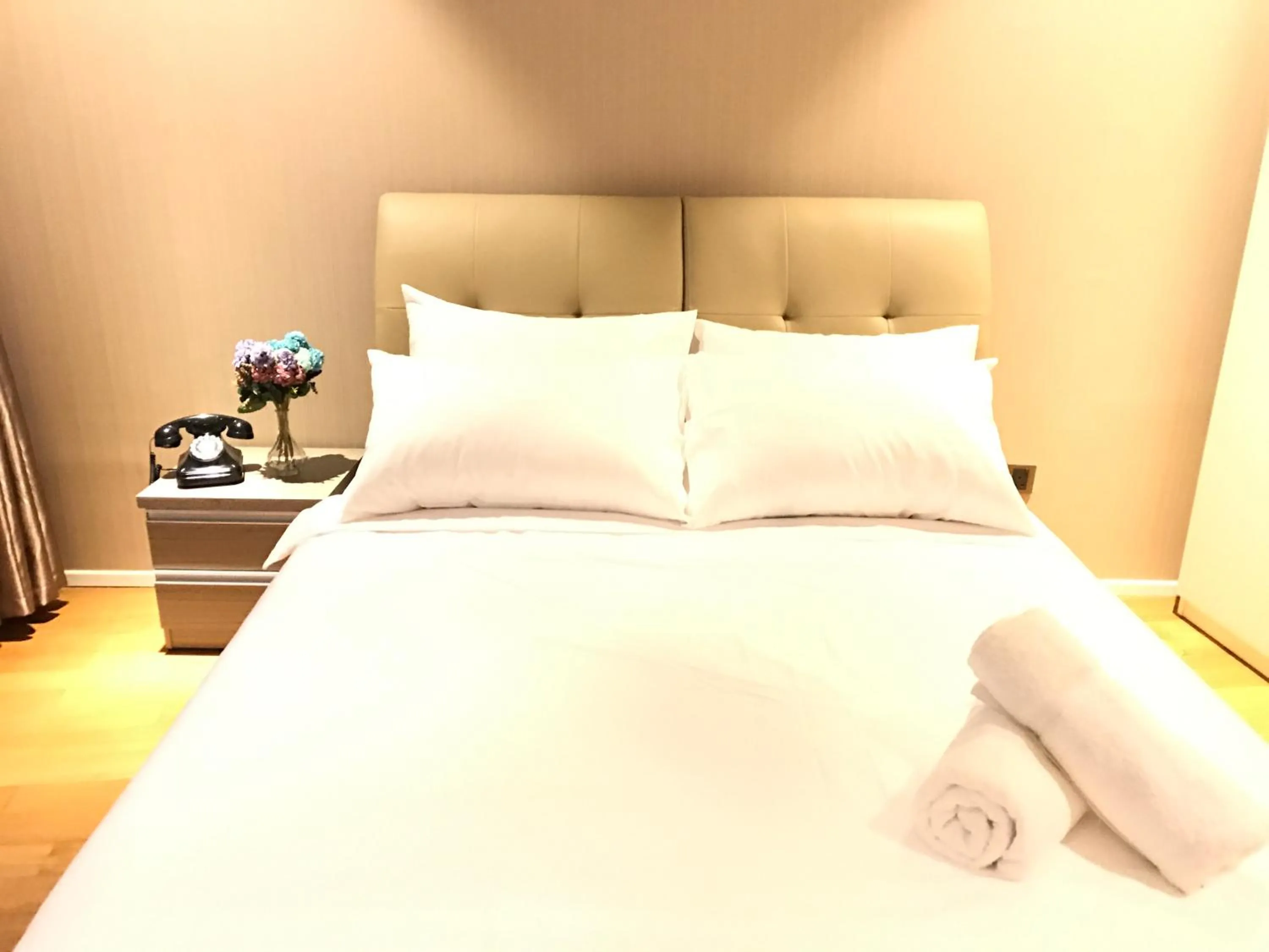 Bed in VORTEX SUITES KLCC by PNUT With NETFLIX