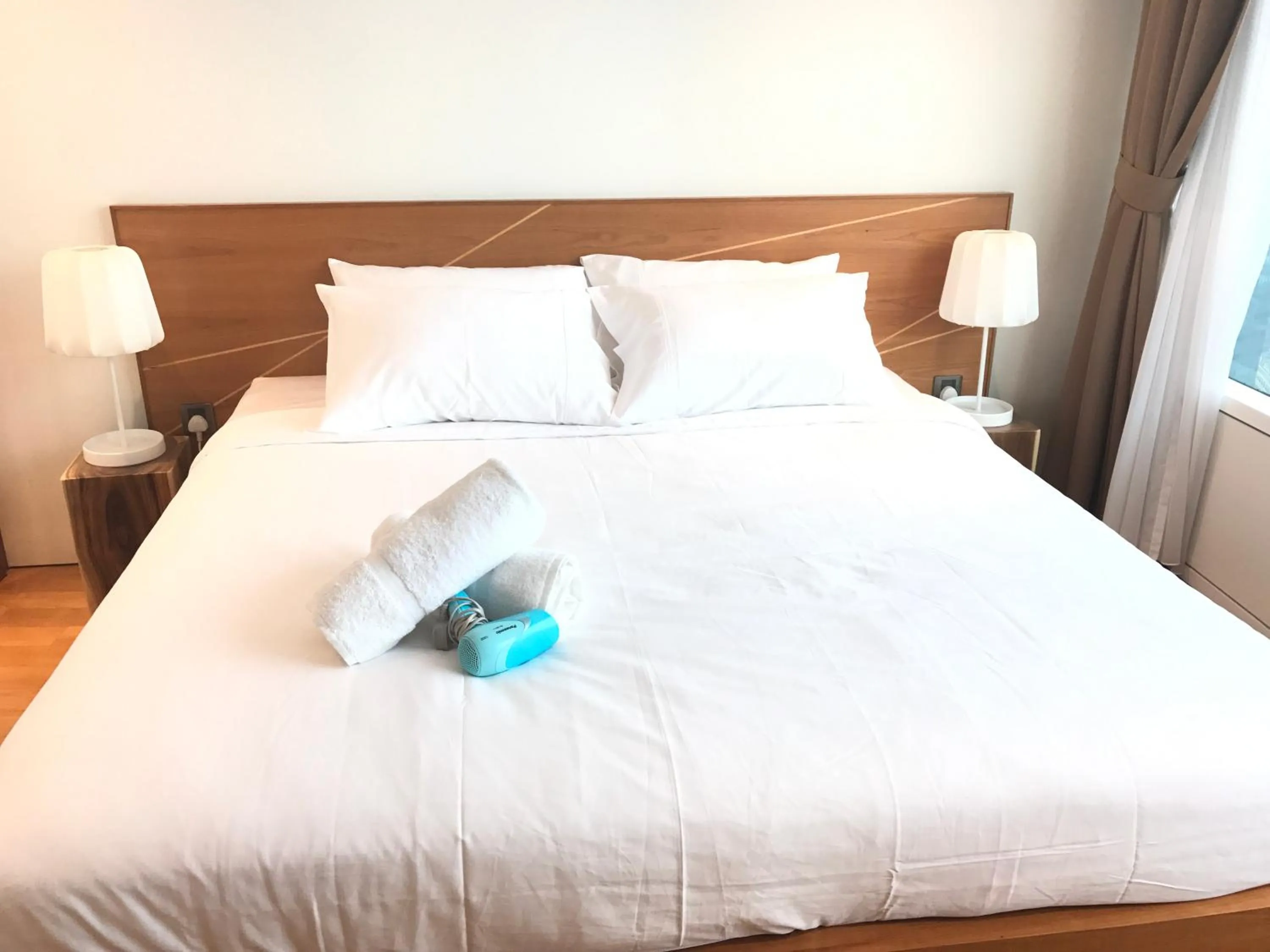 Bed in VORTEX SUITES KLCC by PNUT With NETFLIX