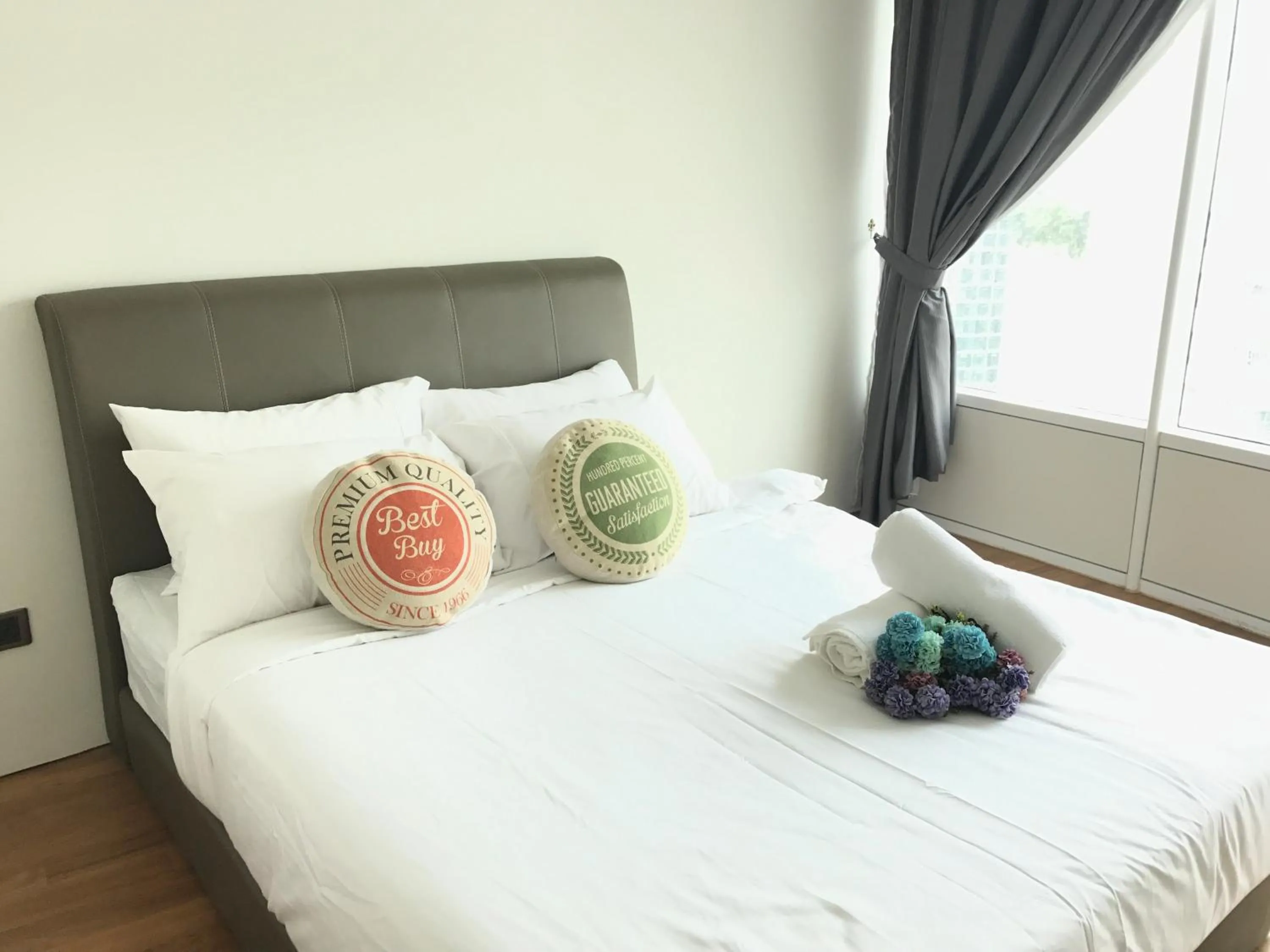 Bed in VORTEX SUITES KLCC by PNUT With NETFLIX