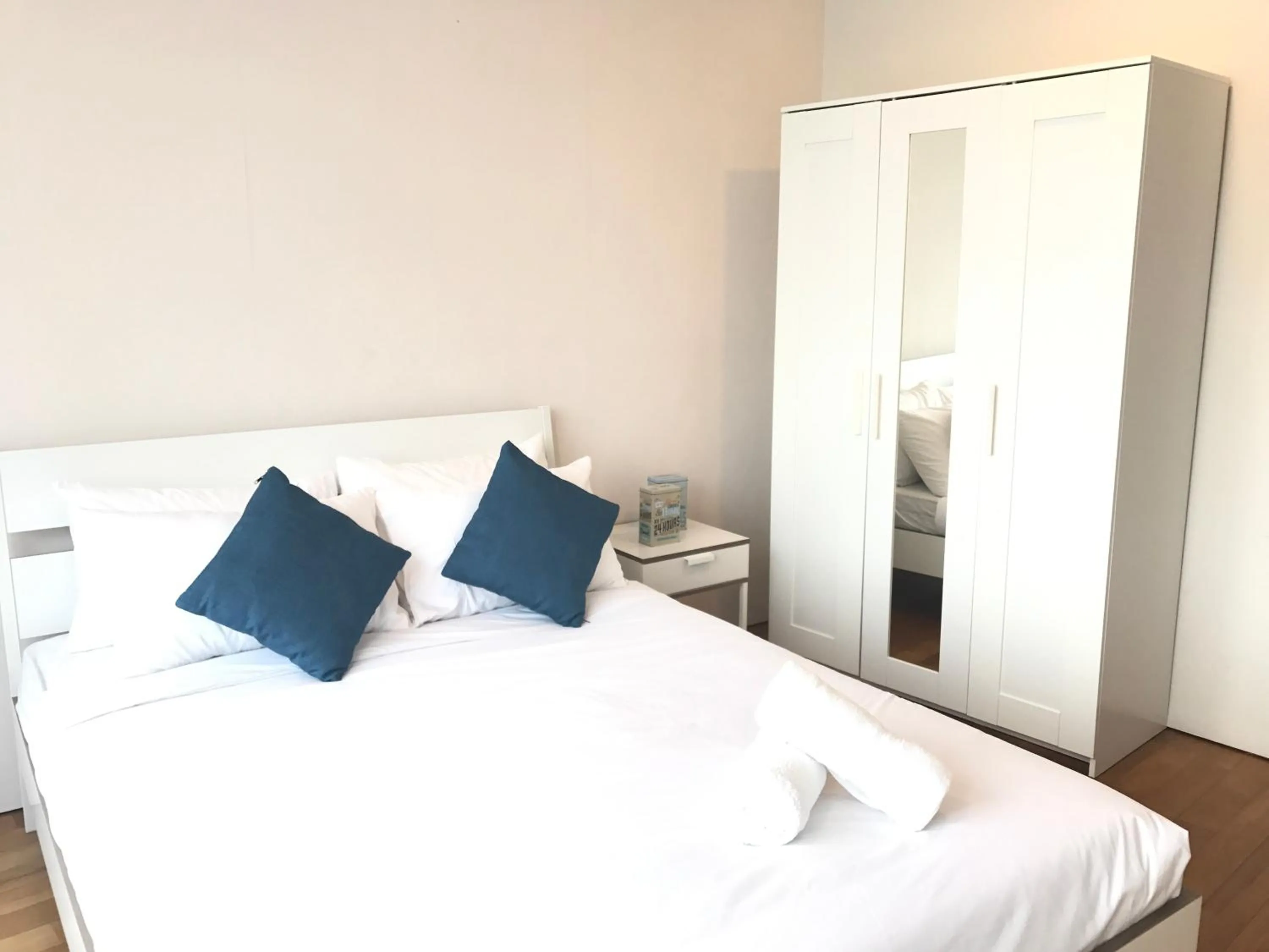 Bed in VORTEX SUITES KLCC by PNUT With NETFLIX