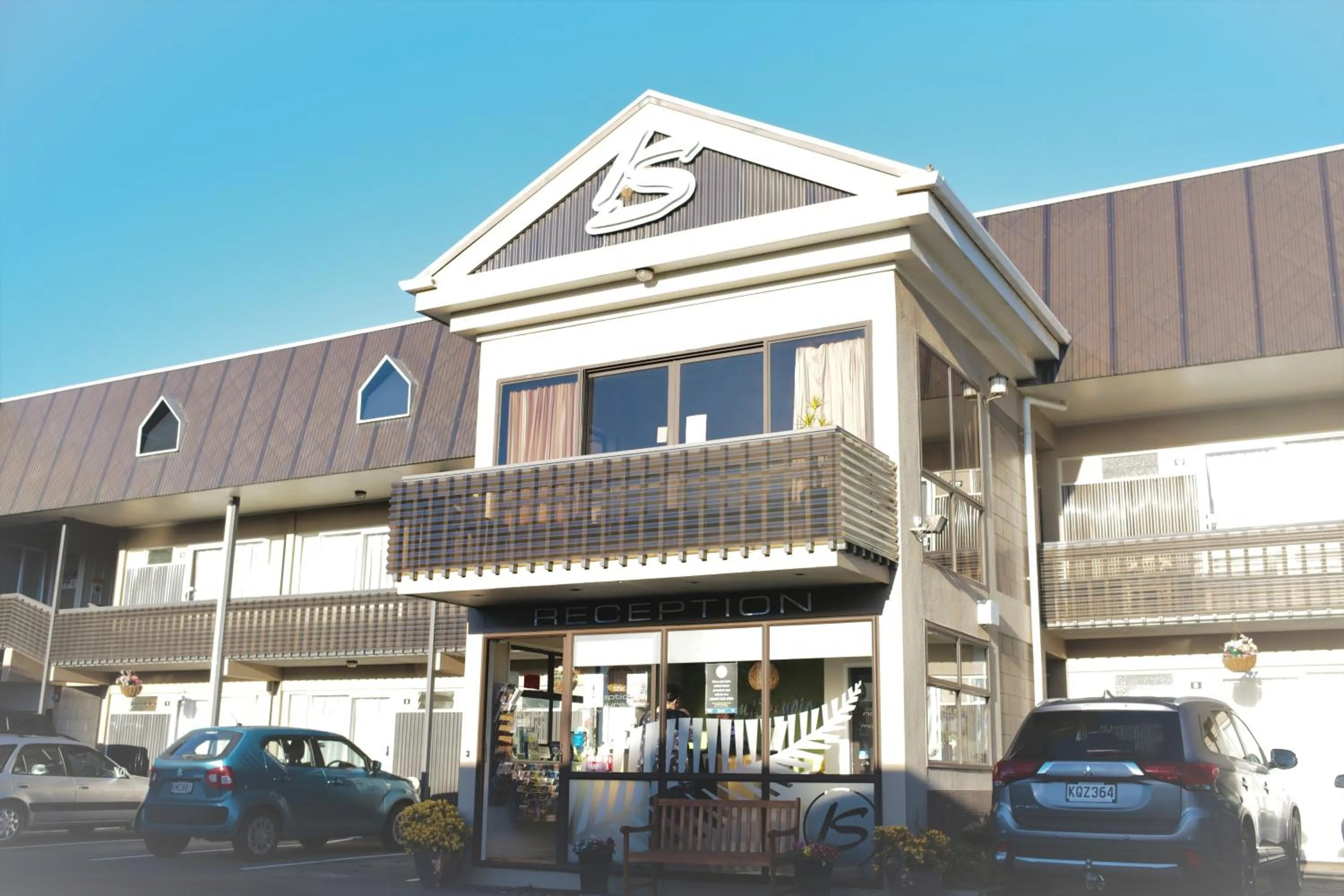 Garden view in Kiwi Studios Motel