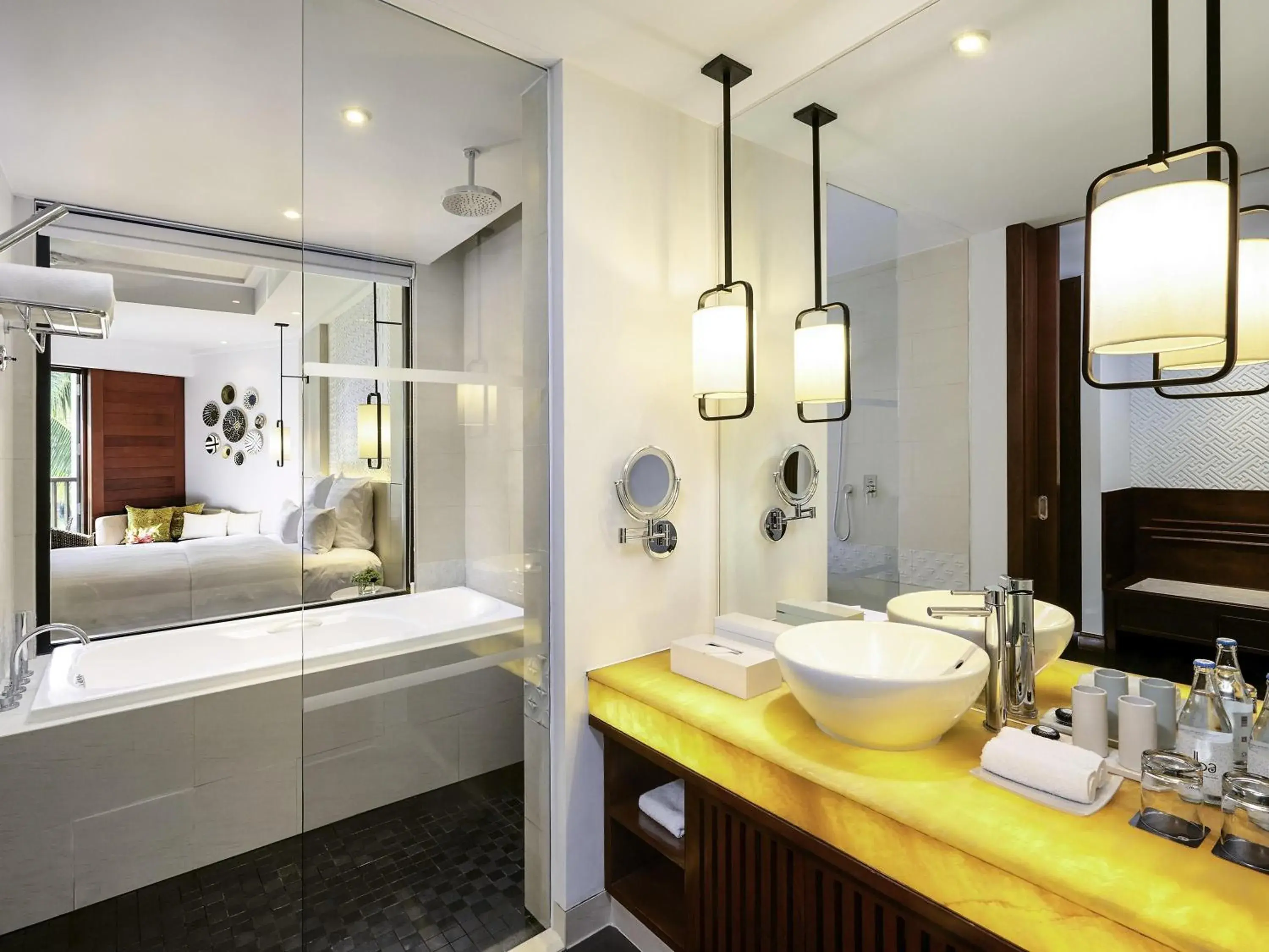 Superior Double Room with Balcony in Pullman Danang Beach Resort Superior Double Room with Balcony in Pullman Danang Beach Resort