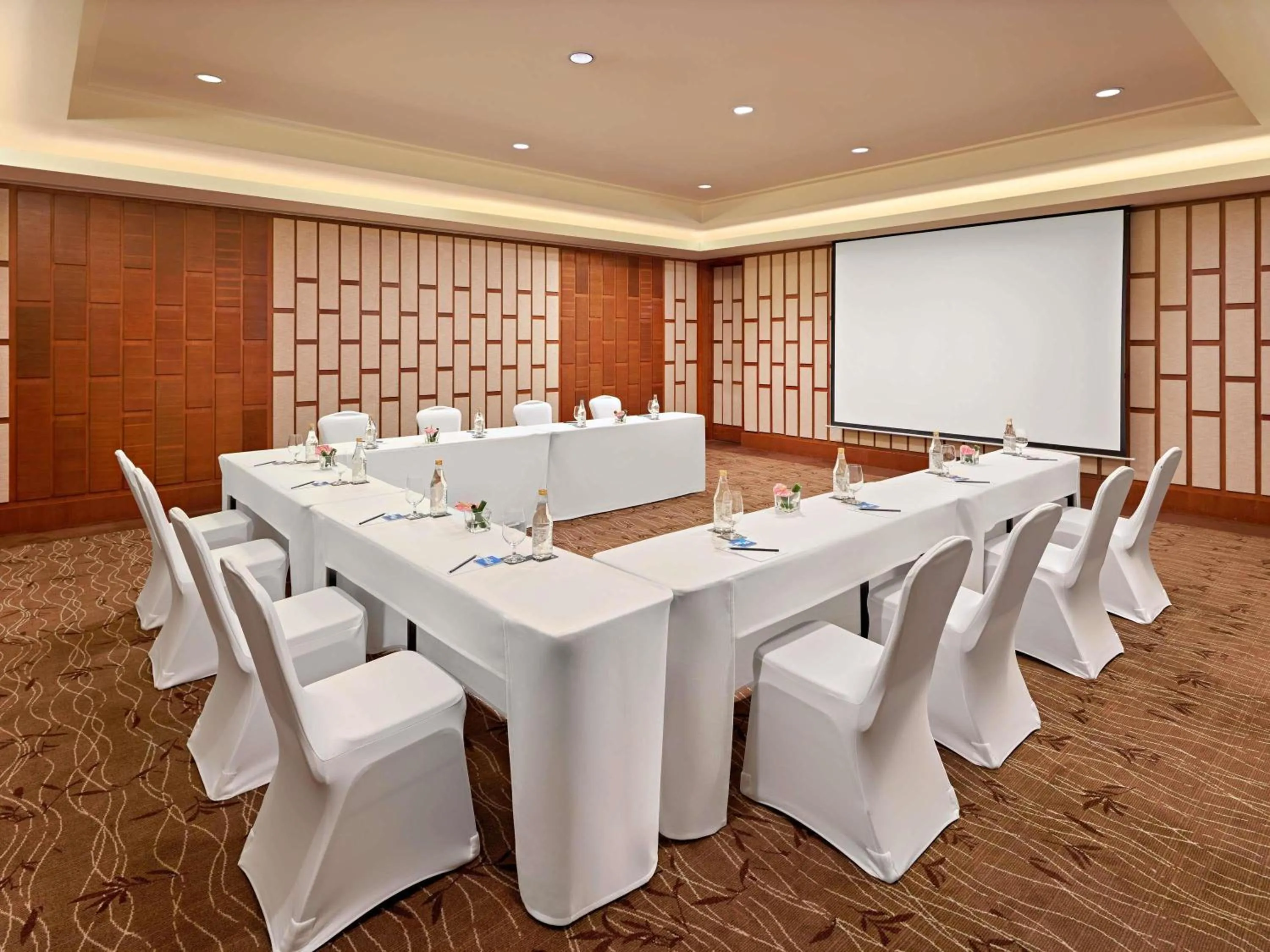 Meeting/conference room in Pullman Danang Beach Resort