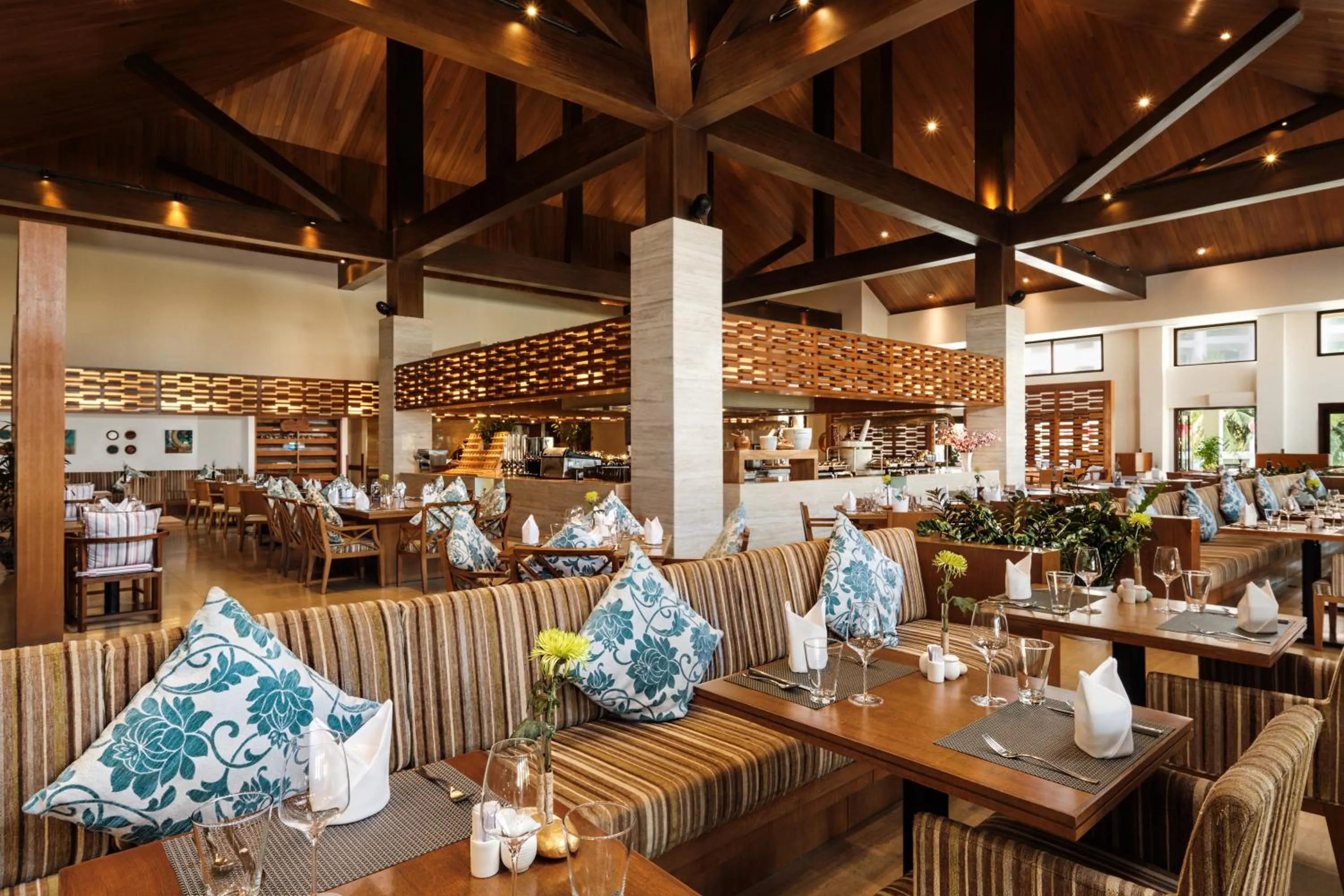 Restaurant/places to eat in Pullman Danang Beach Resort