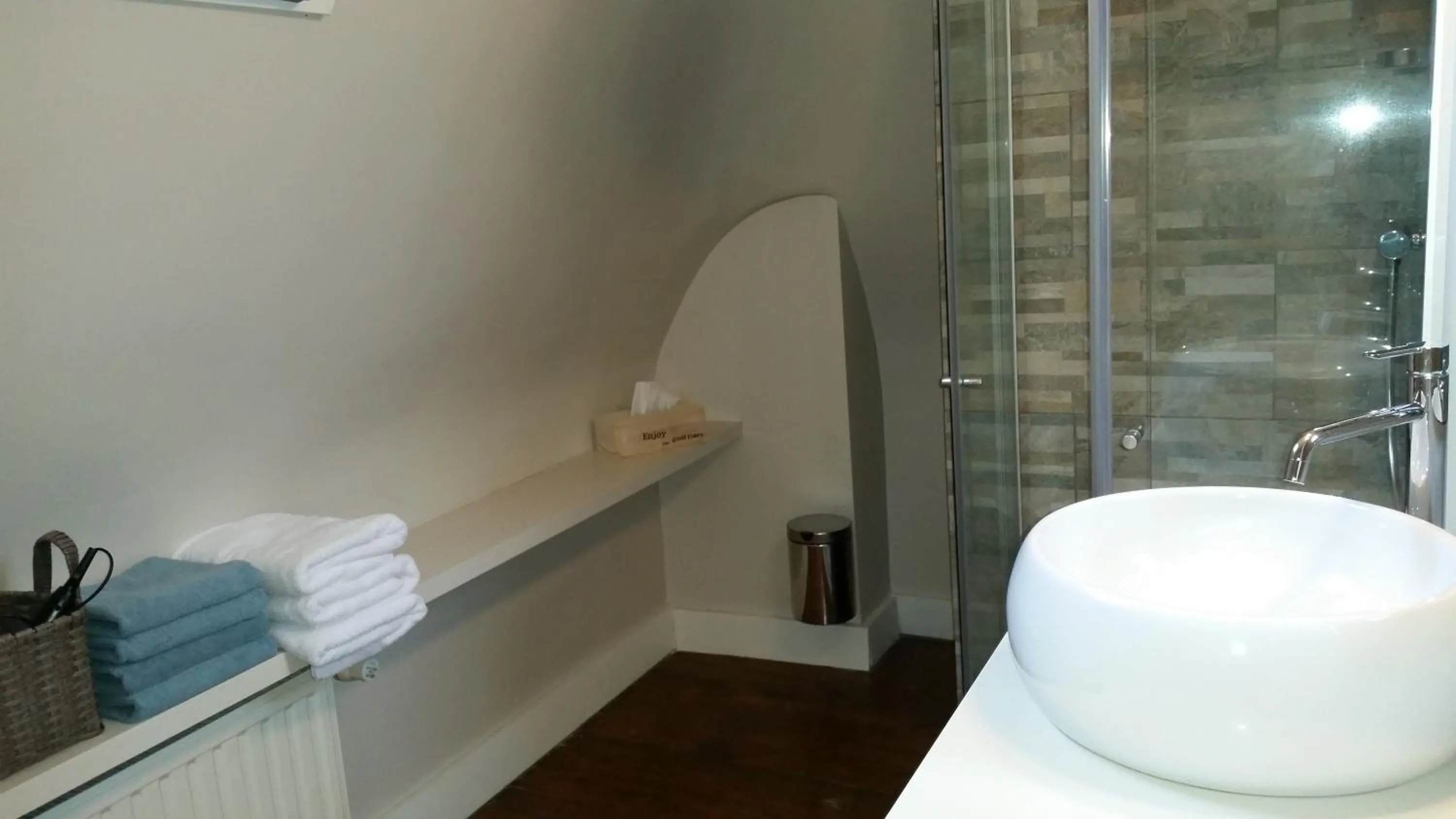 Other in B&B Charles Cabour