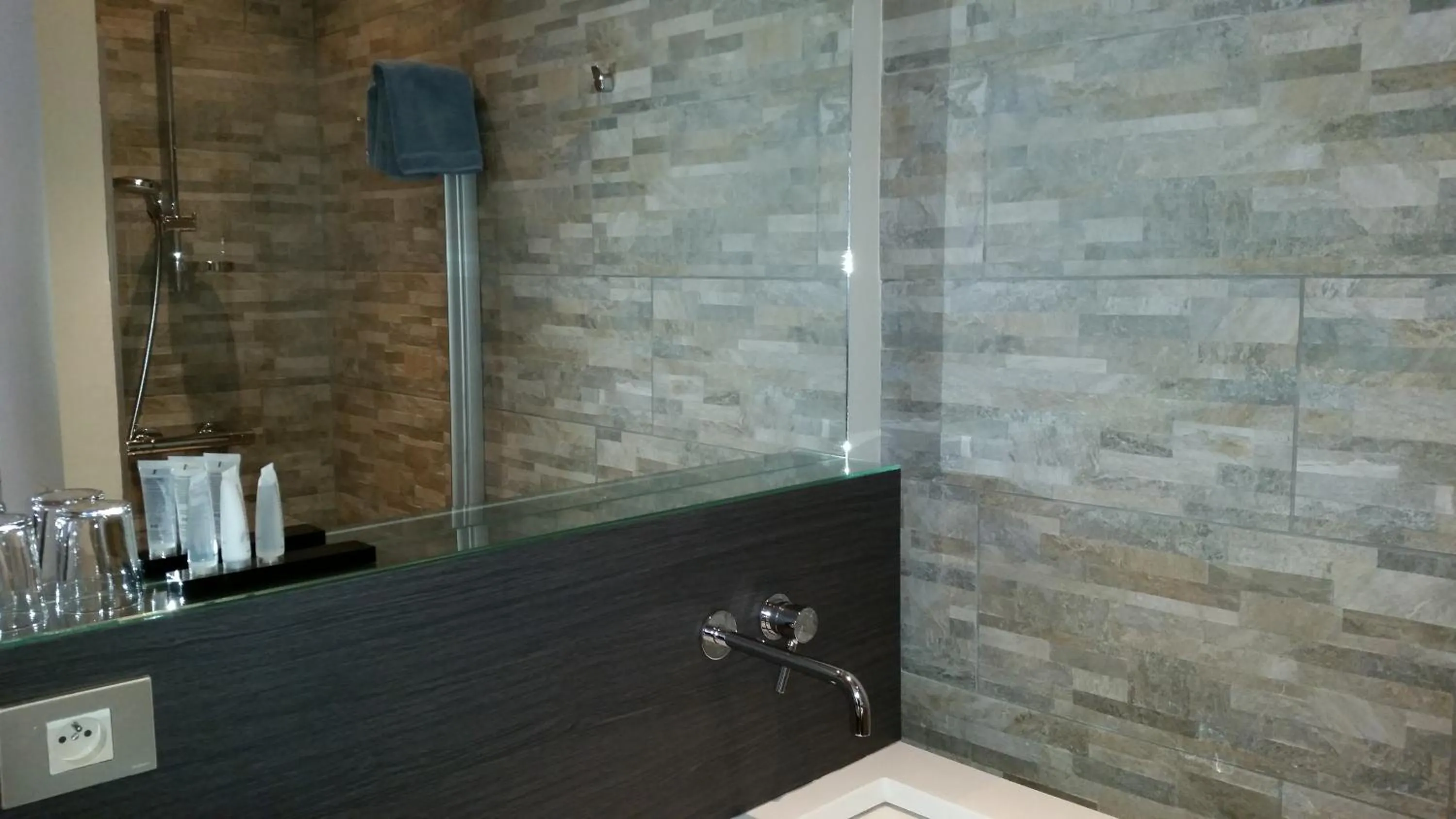 Other in B&B Charles Cabour