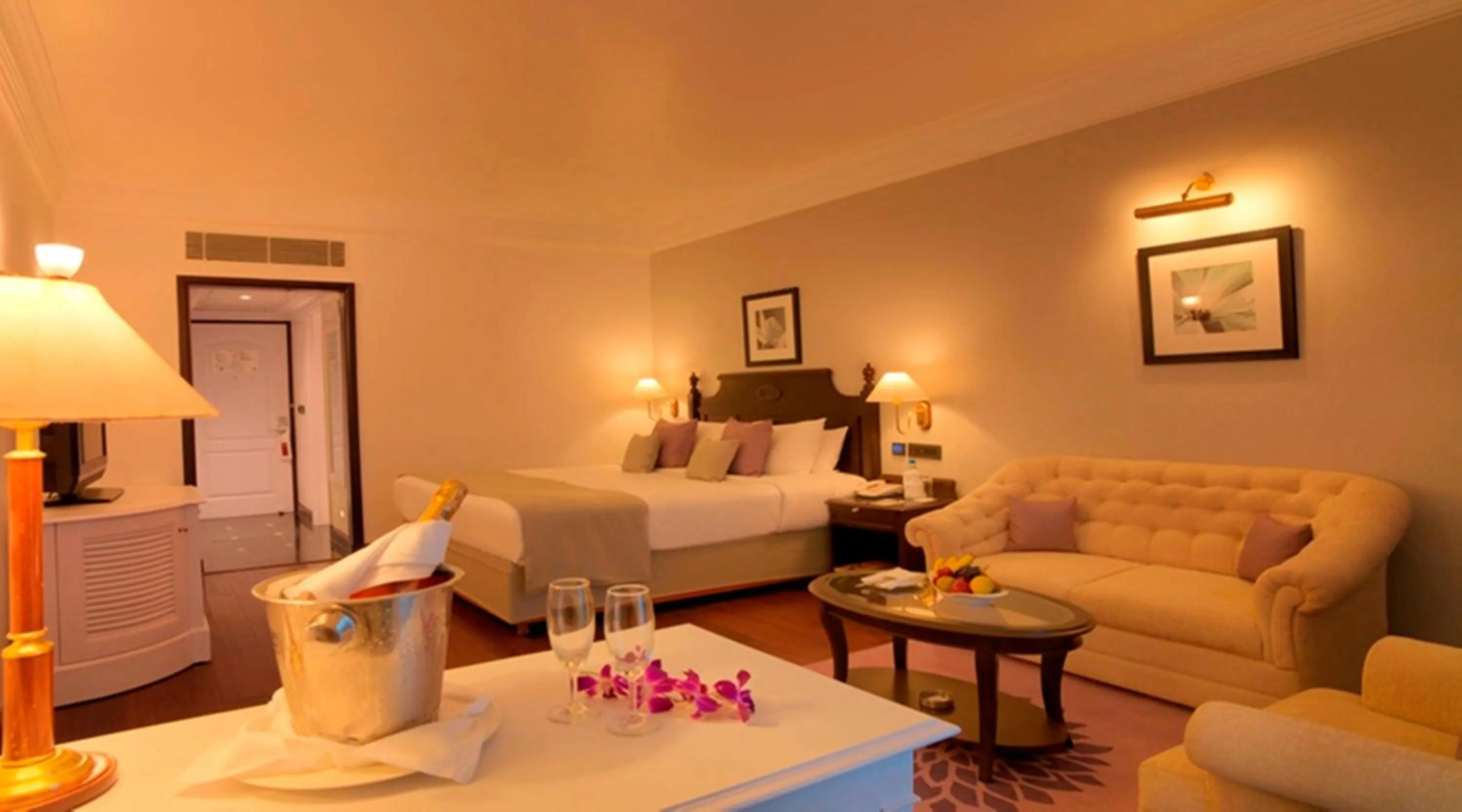 Bedroom, Bed in Hotel Royal Orchid Bangalore