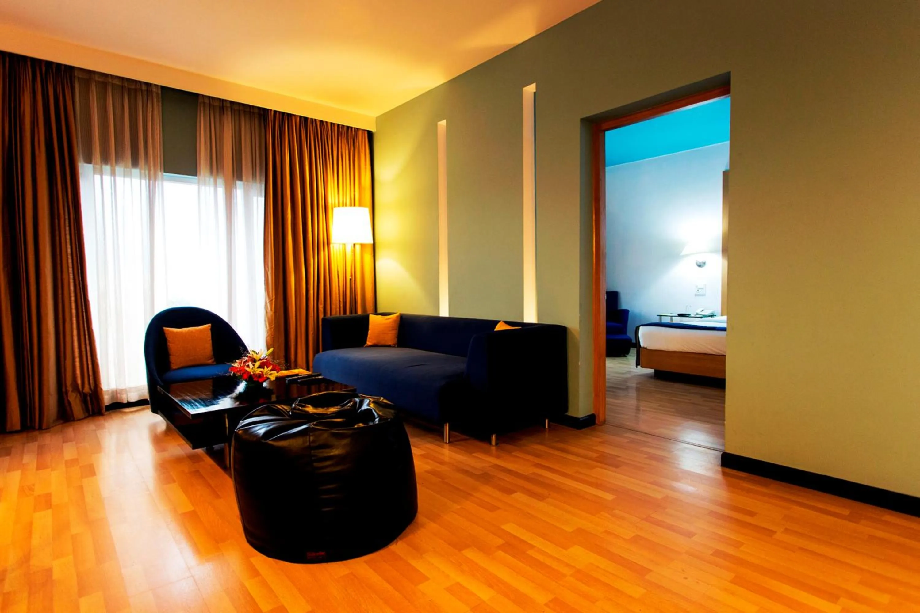 Living room in Hotel Royal Orchid Bangalore