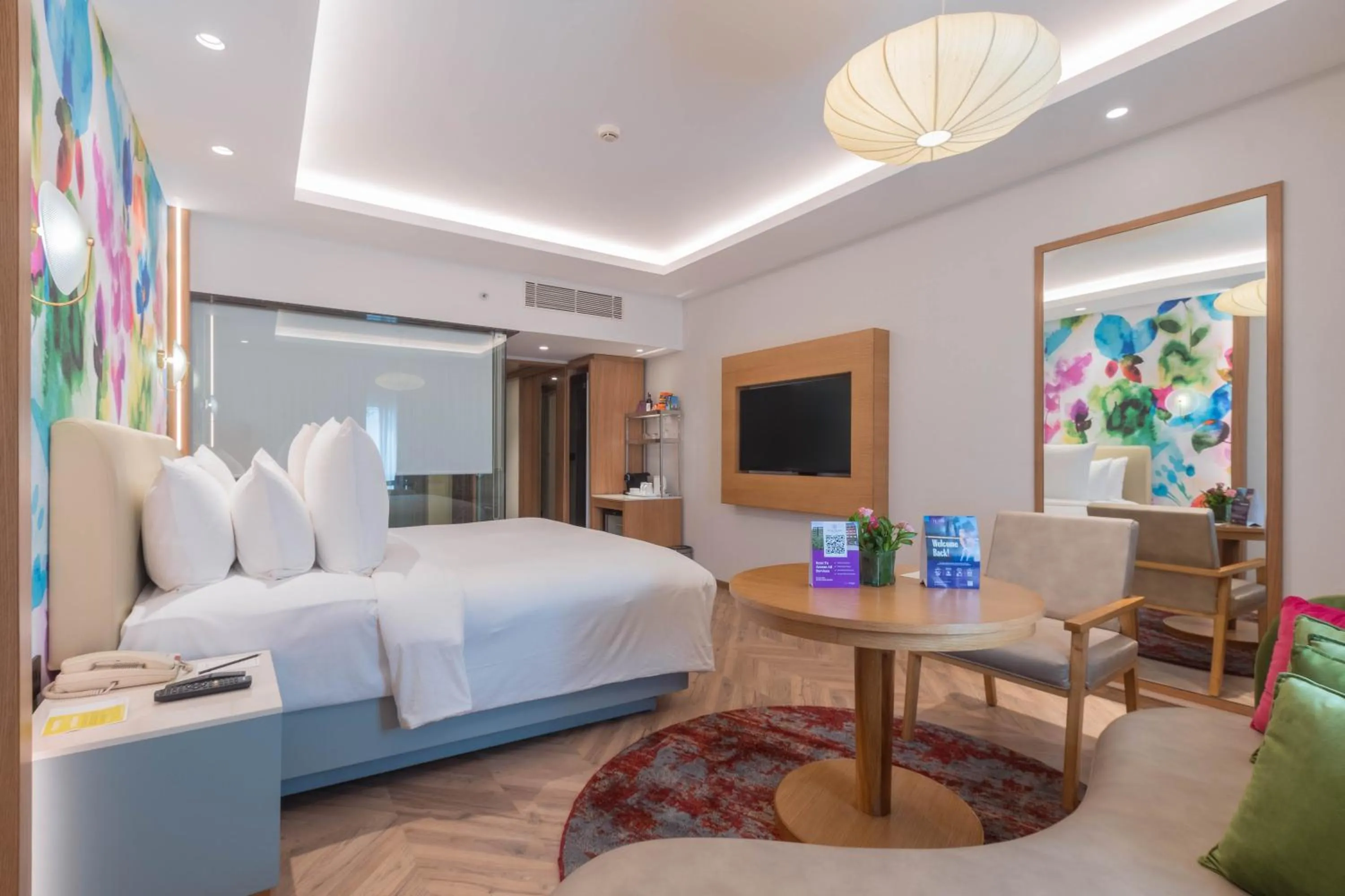 Photo of the whole room, Bed in Hotel Royal Orchid Bangalore