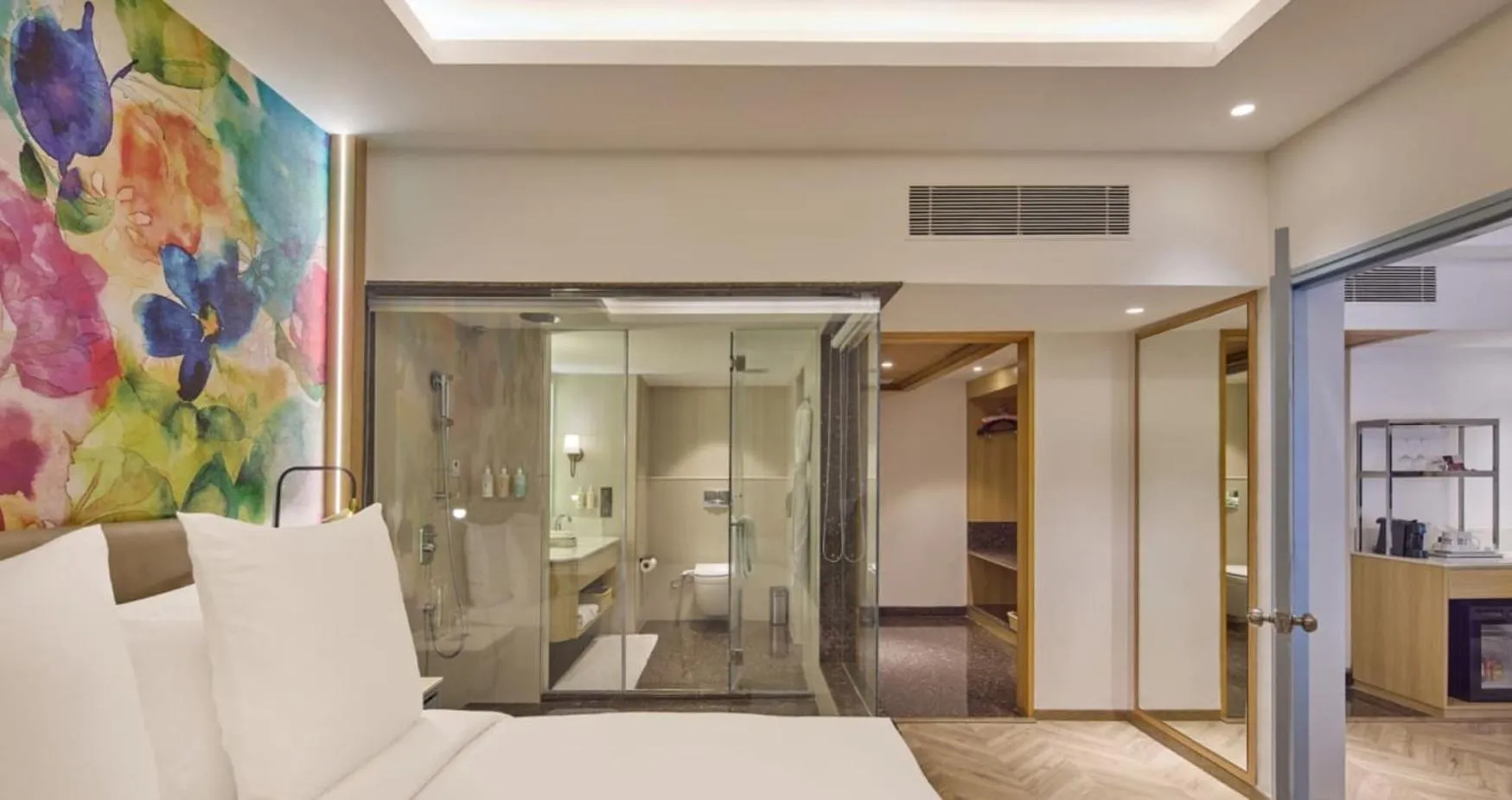 Bathroom in Hotel Royal Orchid Bangalore