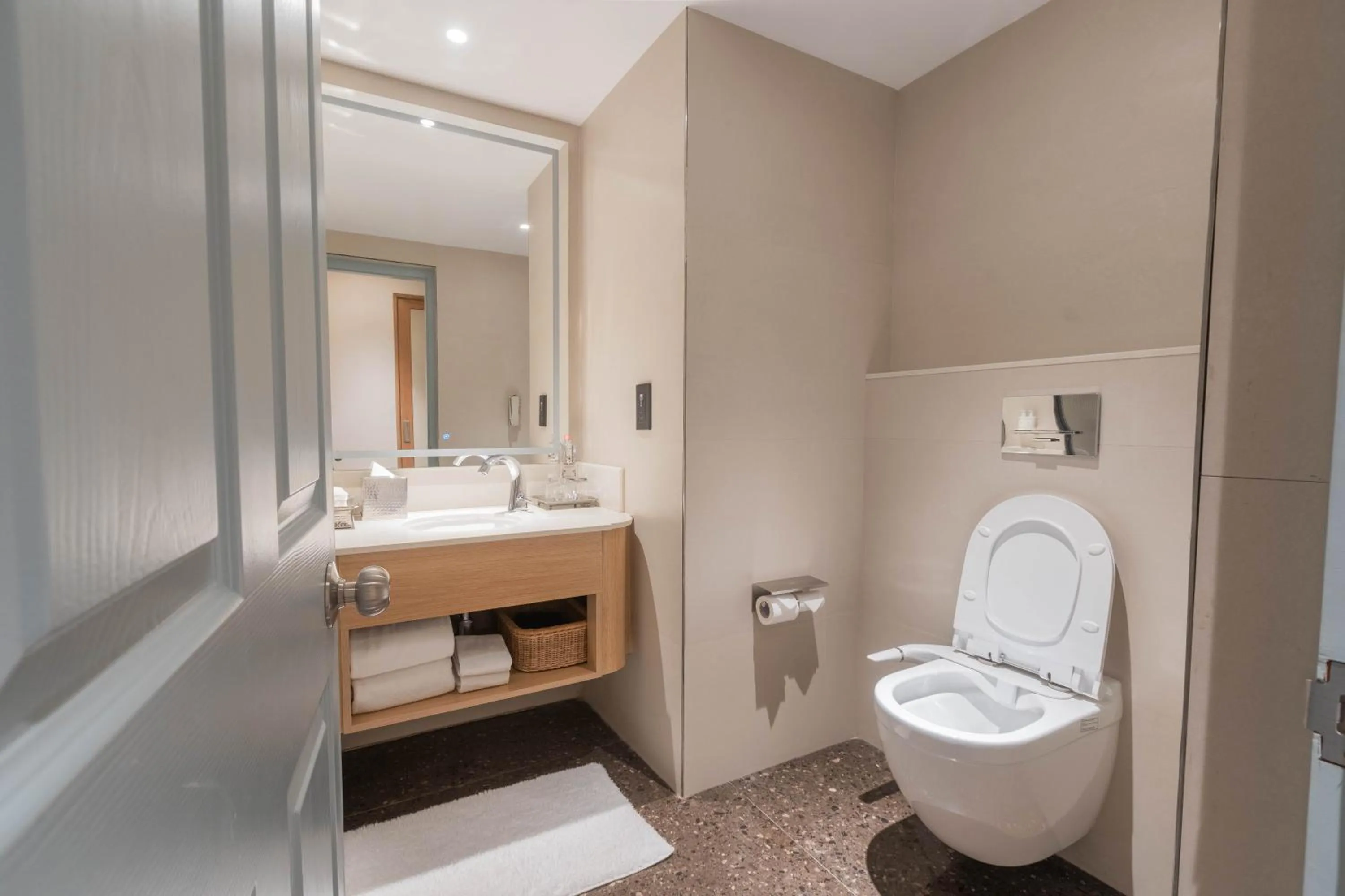 Bathroom in Hotel Royal Orchid Bangalore