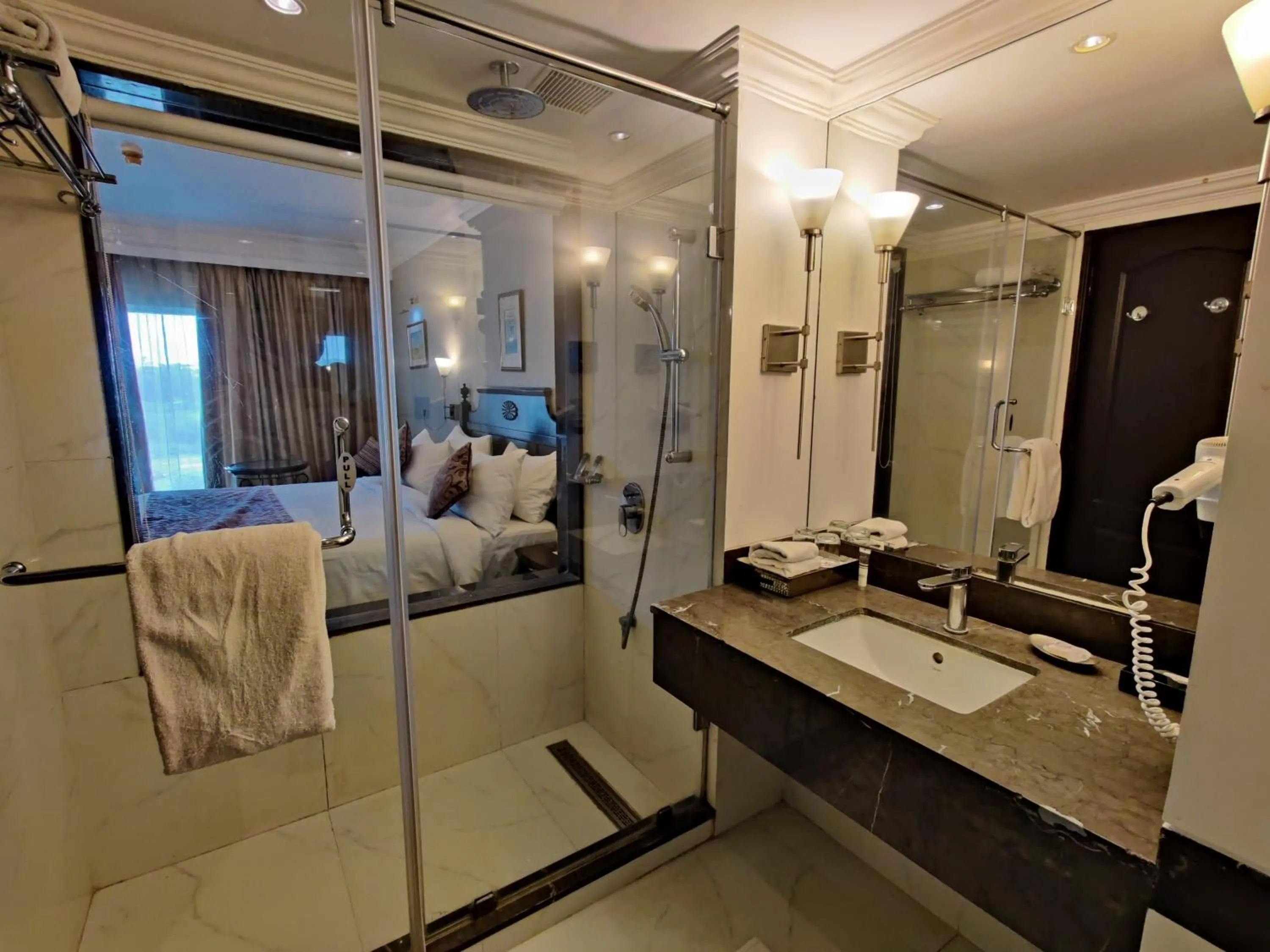 Bathroom in Hotel Royal Orchid Bangalore