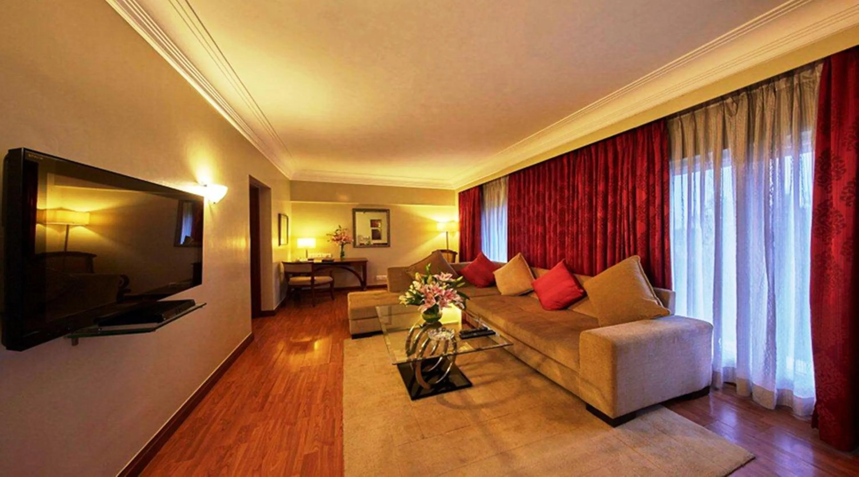 Living room in Hotel Royal Orchid Bangalore