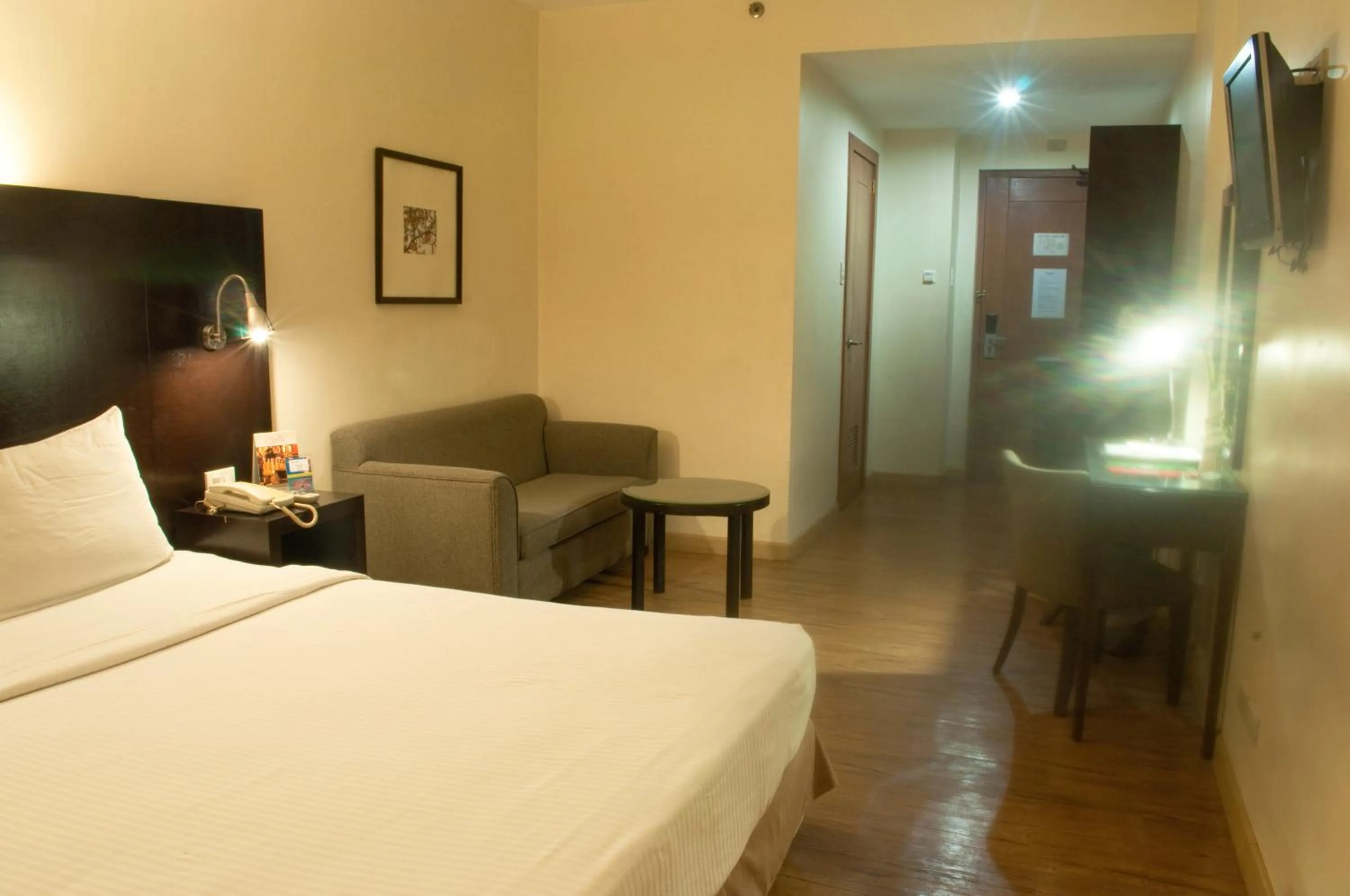 Bedroom in Pearl Lane Hotel