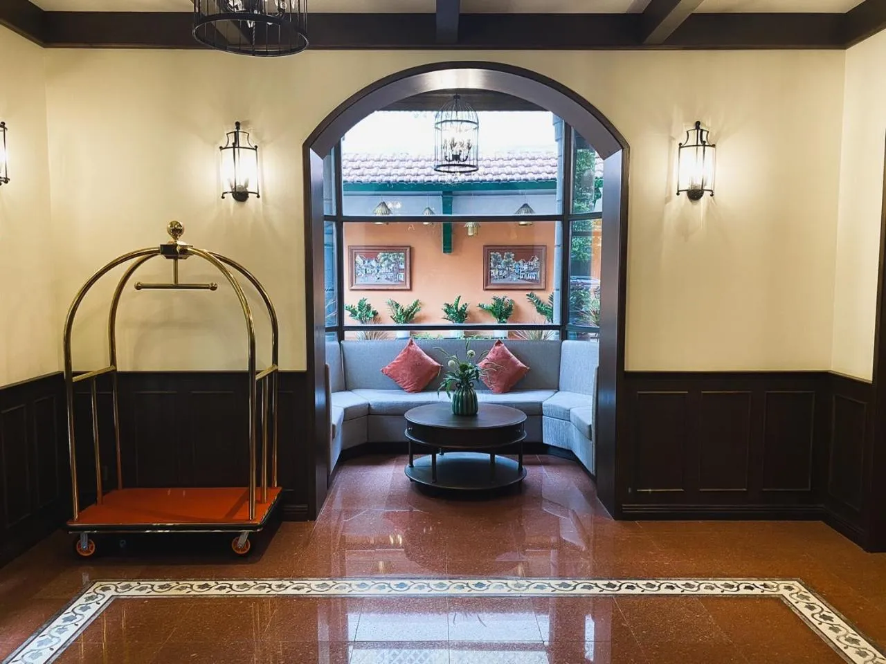 Lobby or reception in De Syloia Hotel