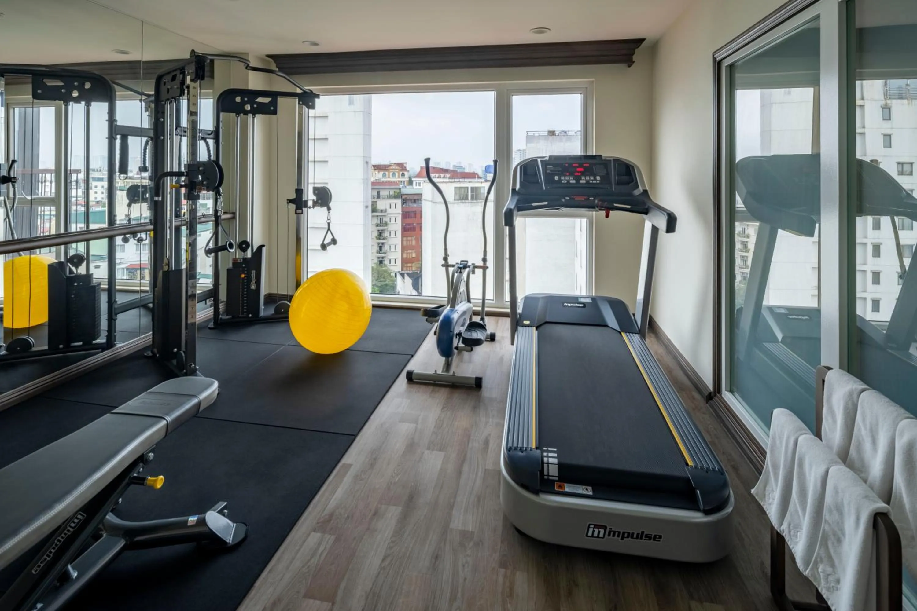 Fitness centre/facilities in De Syloia Hotel