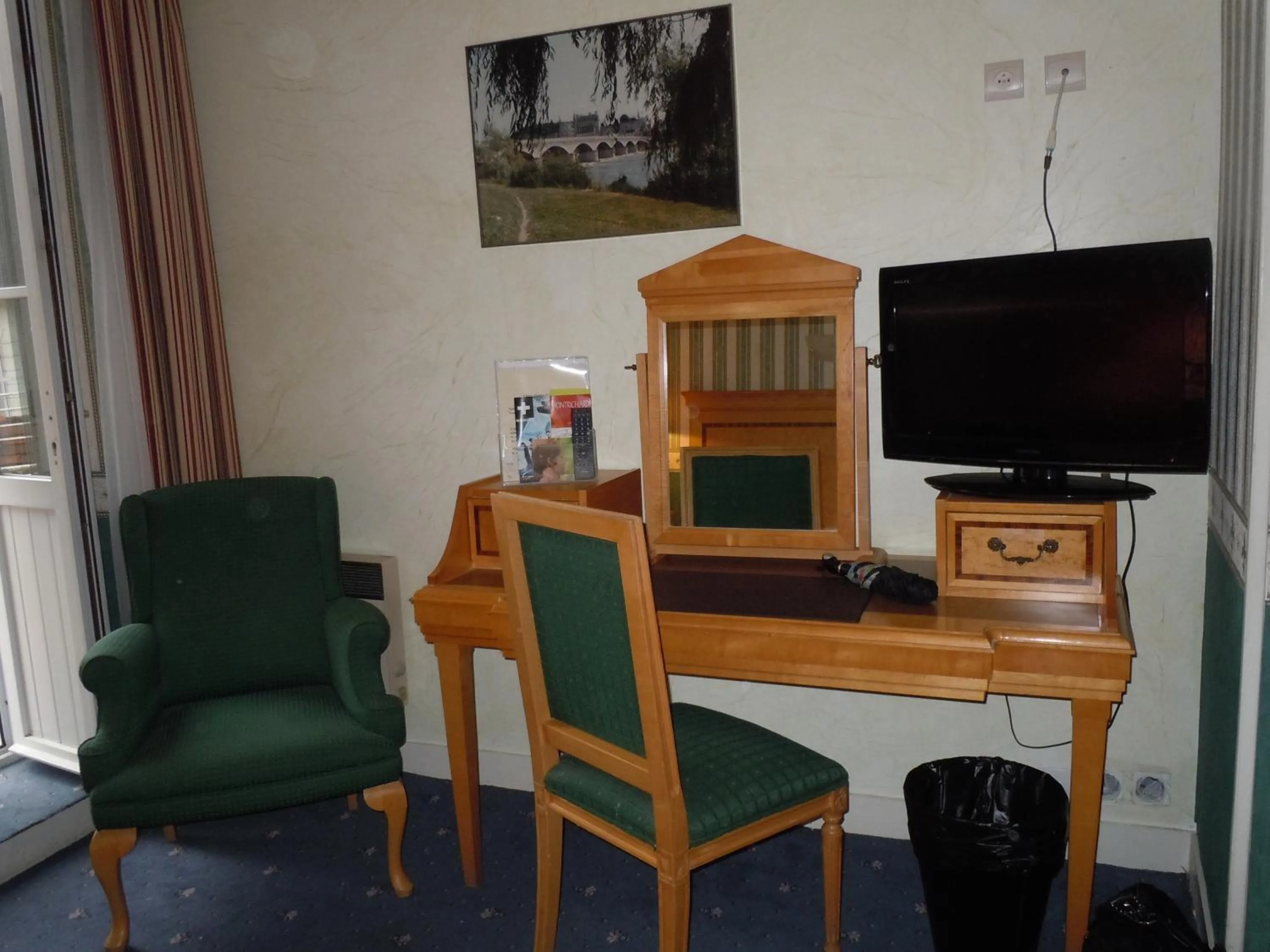 Decorative detail in La Croix Blanche