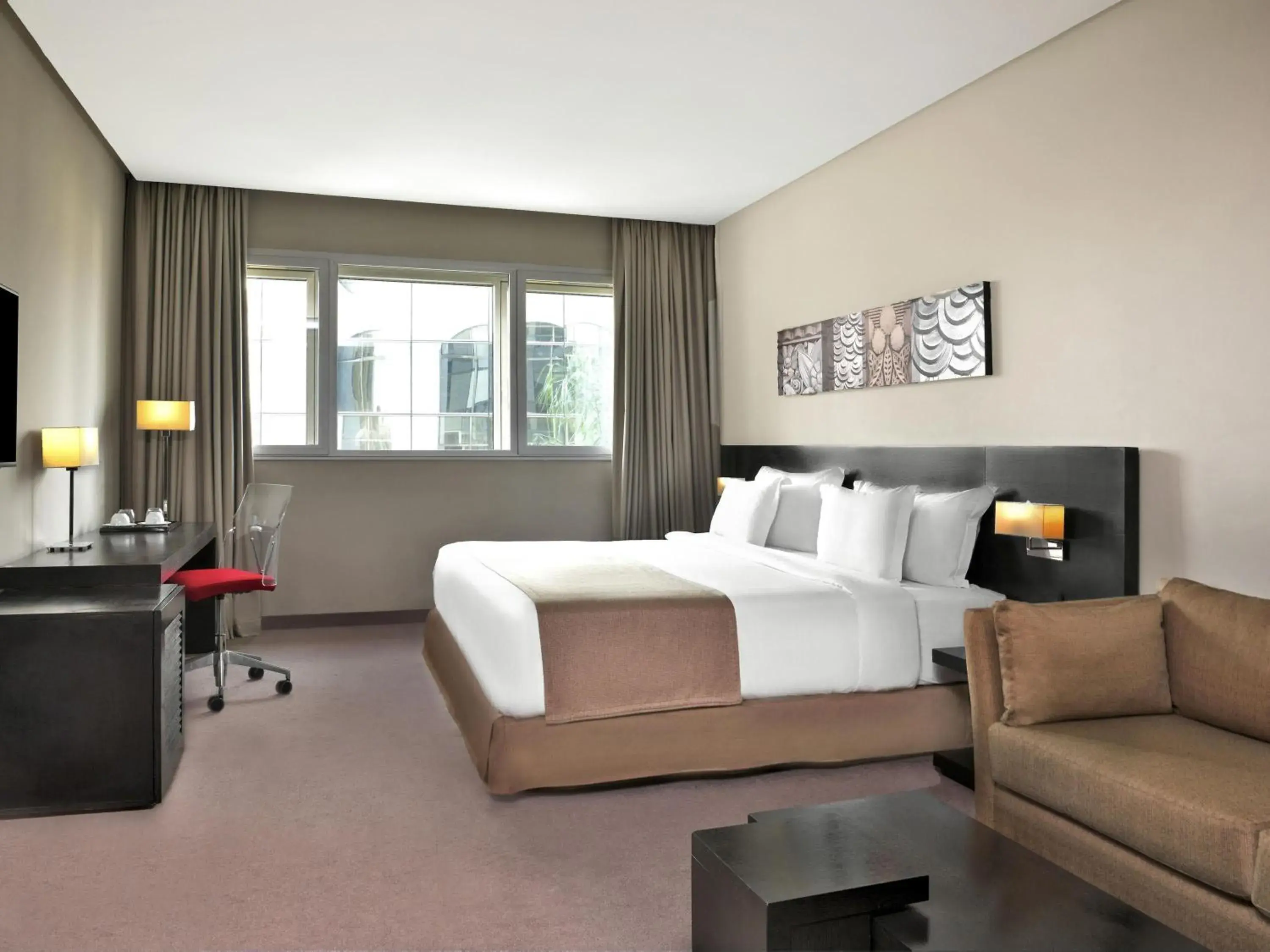 Deluxe King Room in Mövenpick Hotel Casablanca Deluxe King Room in Mövenpick Hotel Casablanca