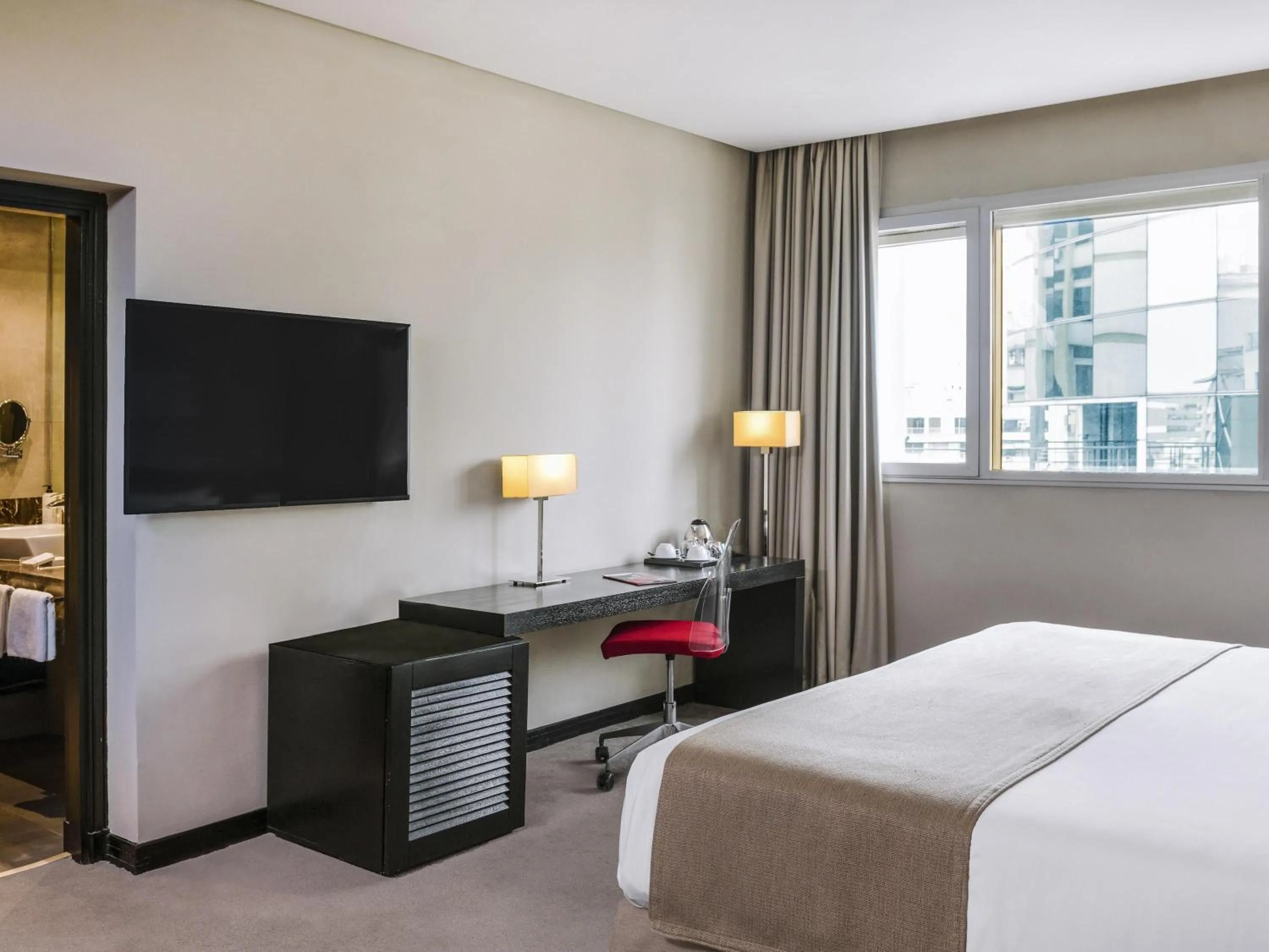 Bedroom, Bed in Mövenpick Hotel Casablanca