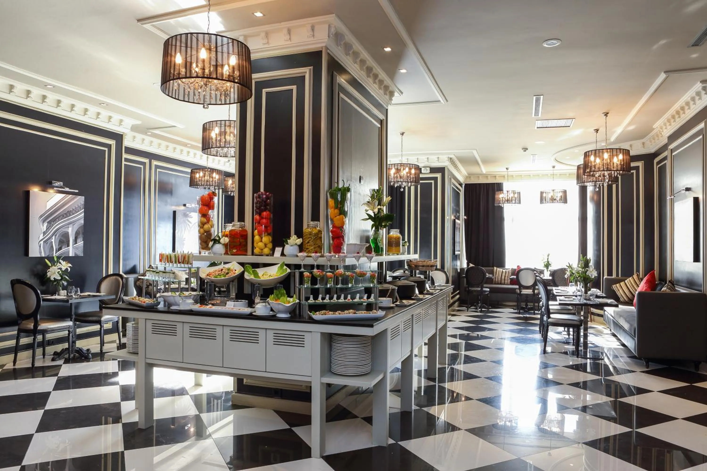 Restaurant/places to eat in Mövenpick Hotel Casablanca