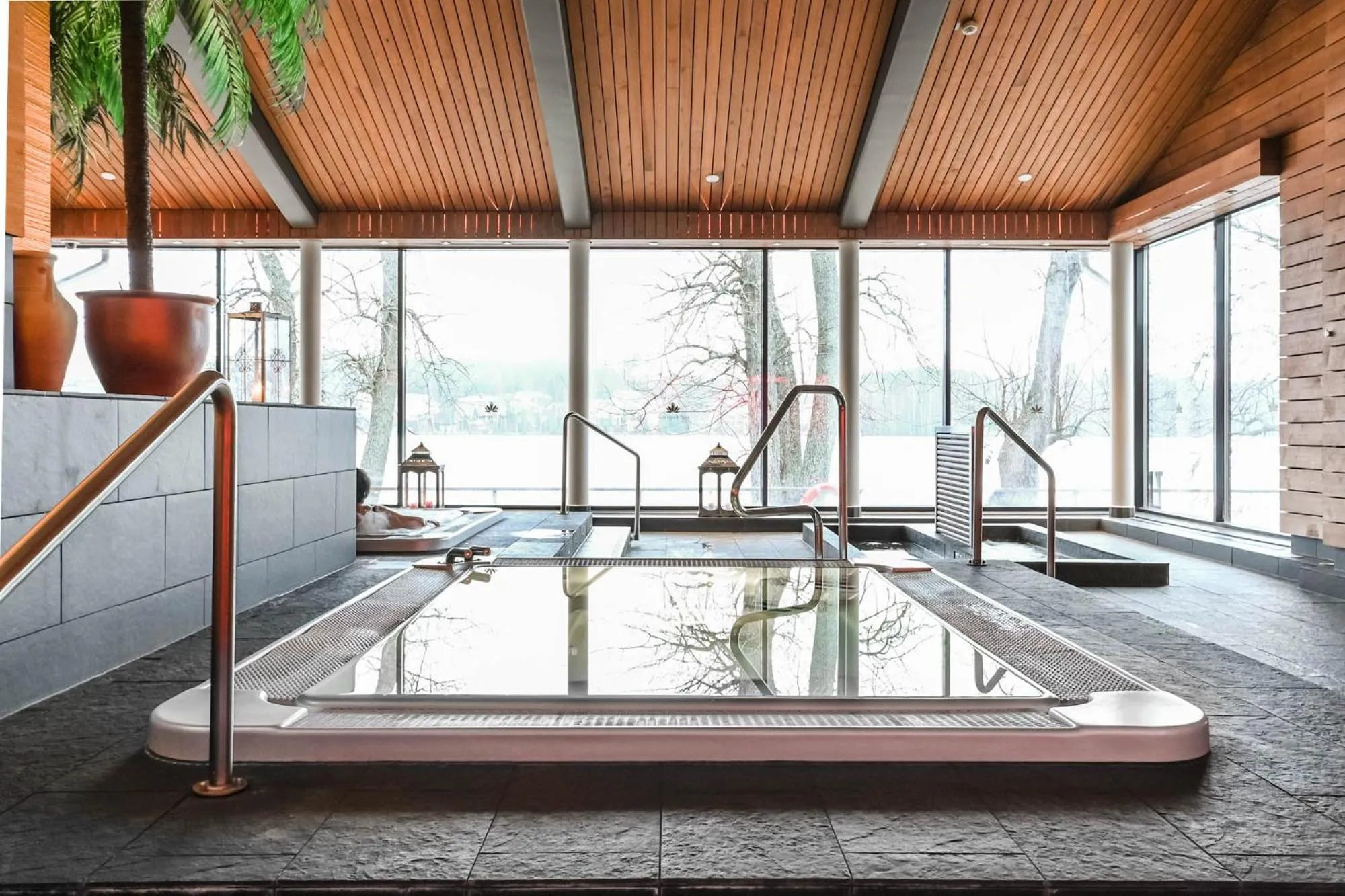 Pool view in Hotel Kumpeli Spa