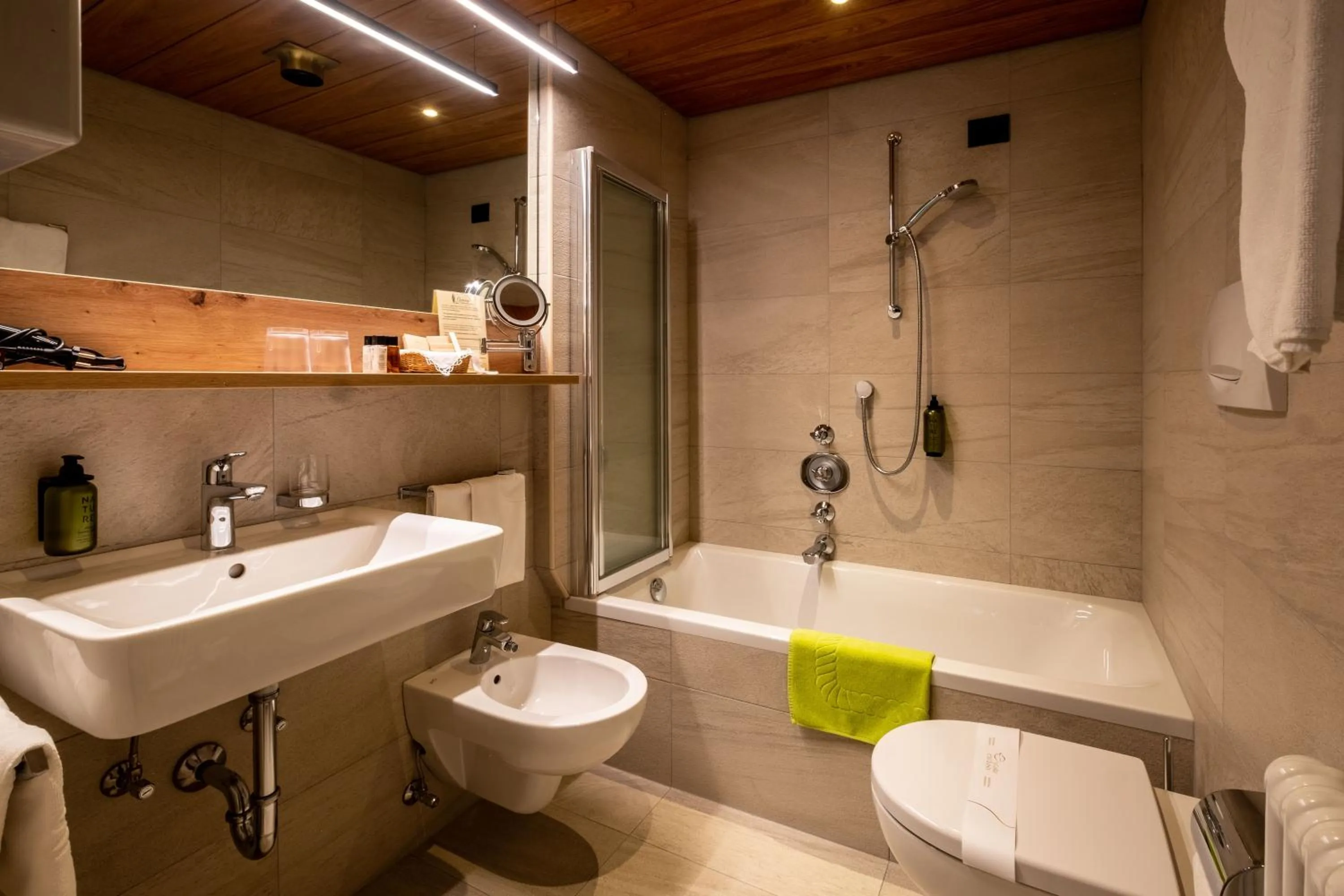 Bathroom in Hotel Grien