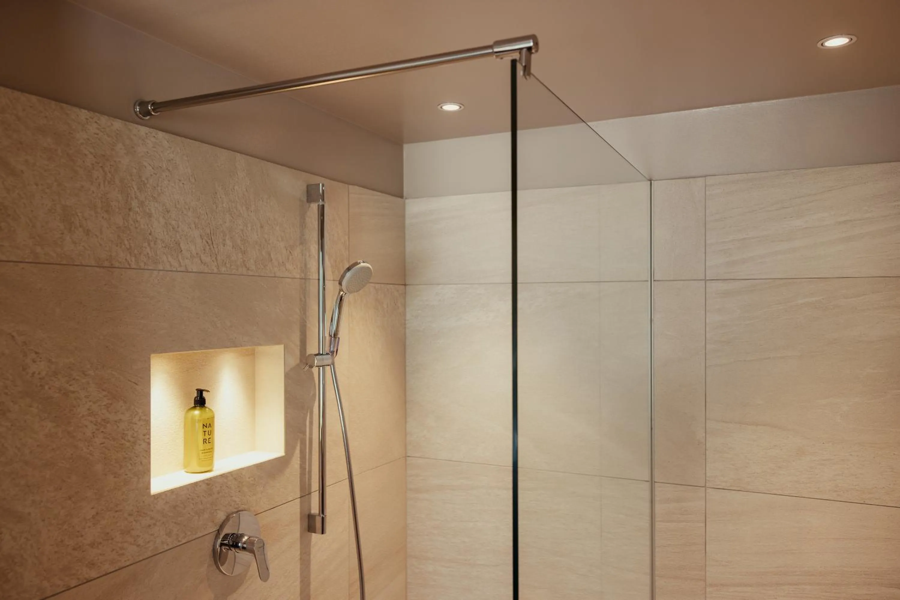 Shower in Hotel Grien