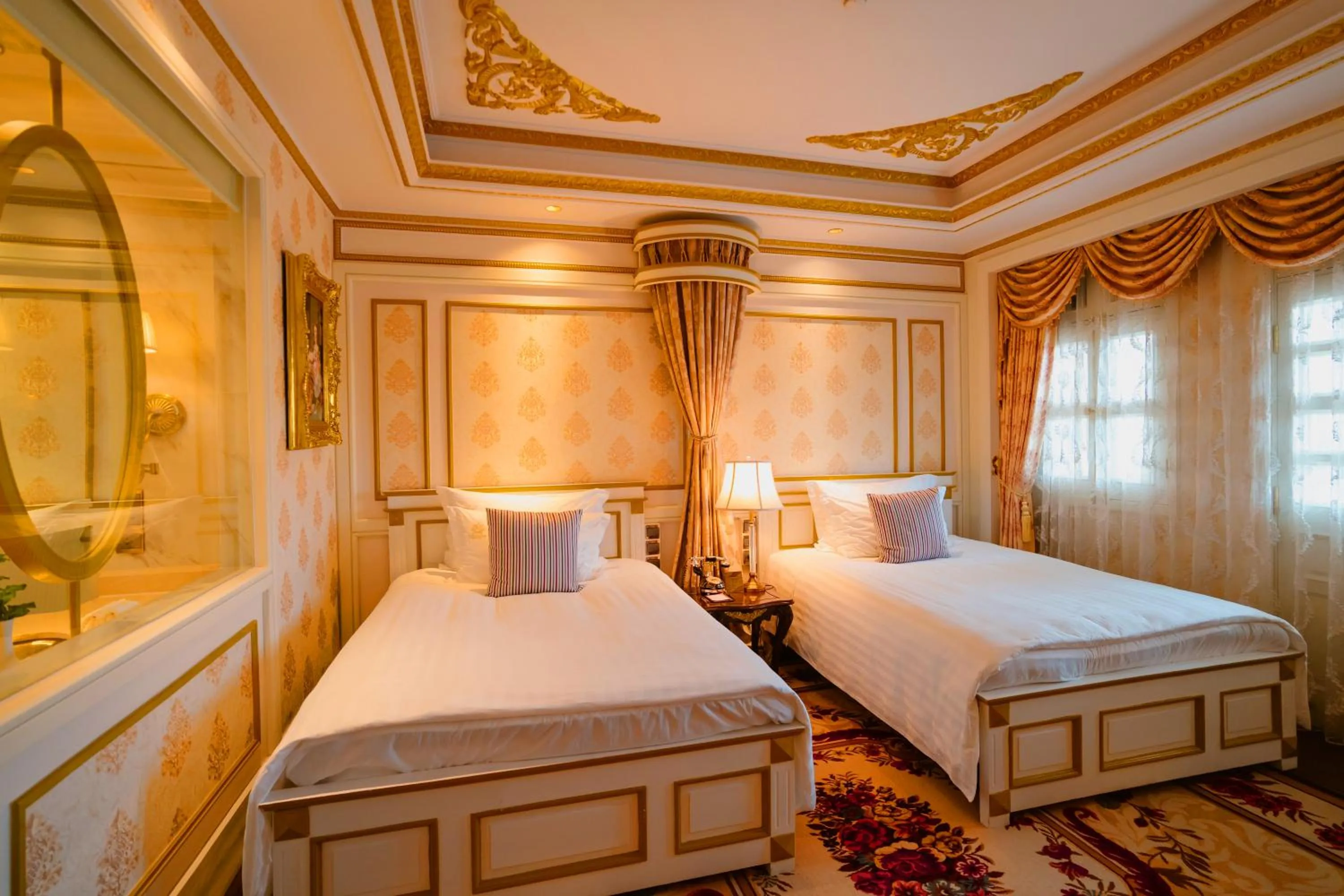 Bed in Dalat Palace Heritage Hotel